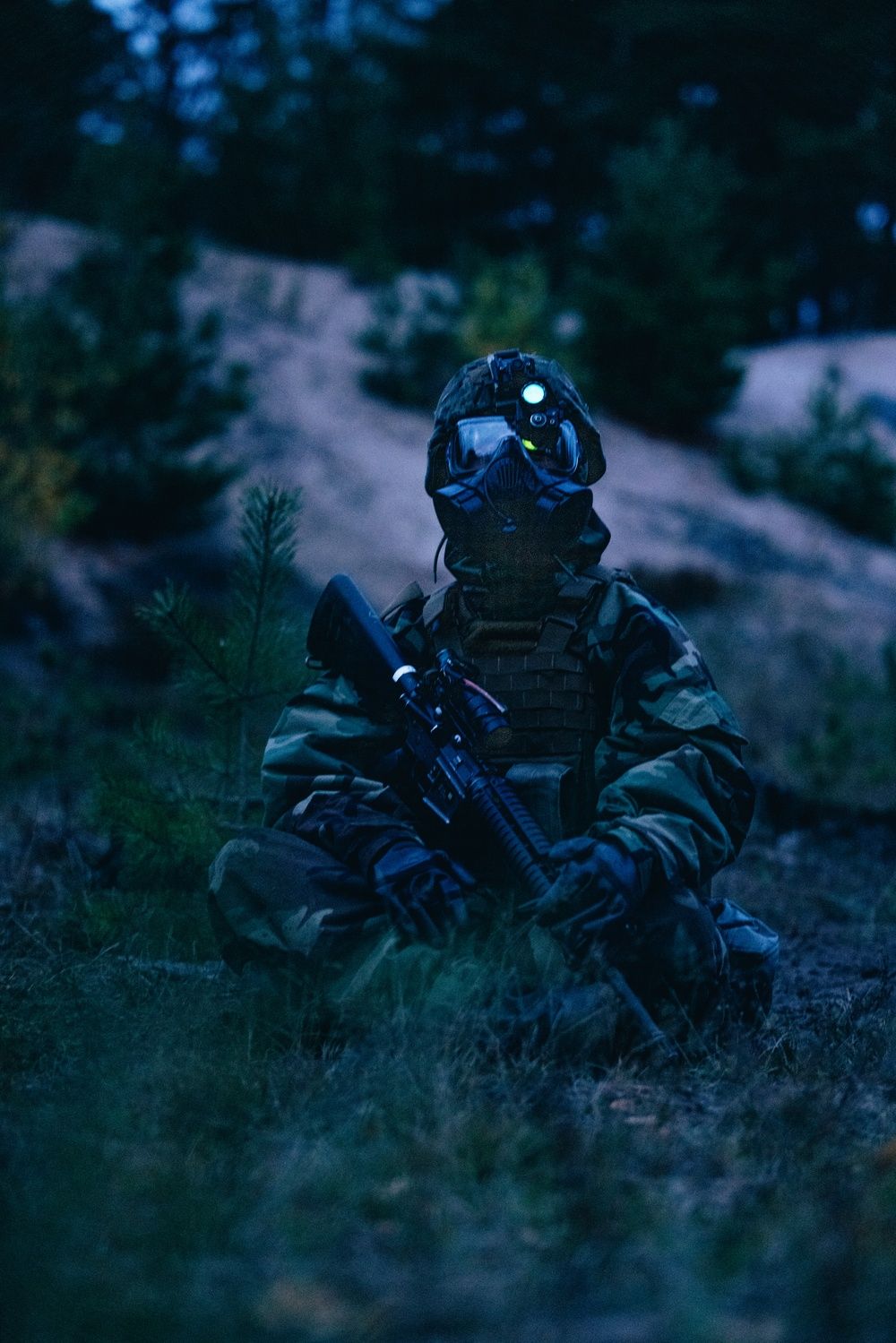 1000x1499 DVIDS.S. Marines conduct night time operations in Mission Oriented Protective Posture (MOPP) gear [Image 3 of 5]