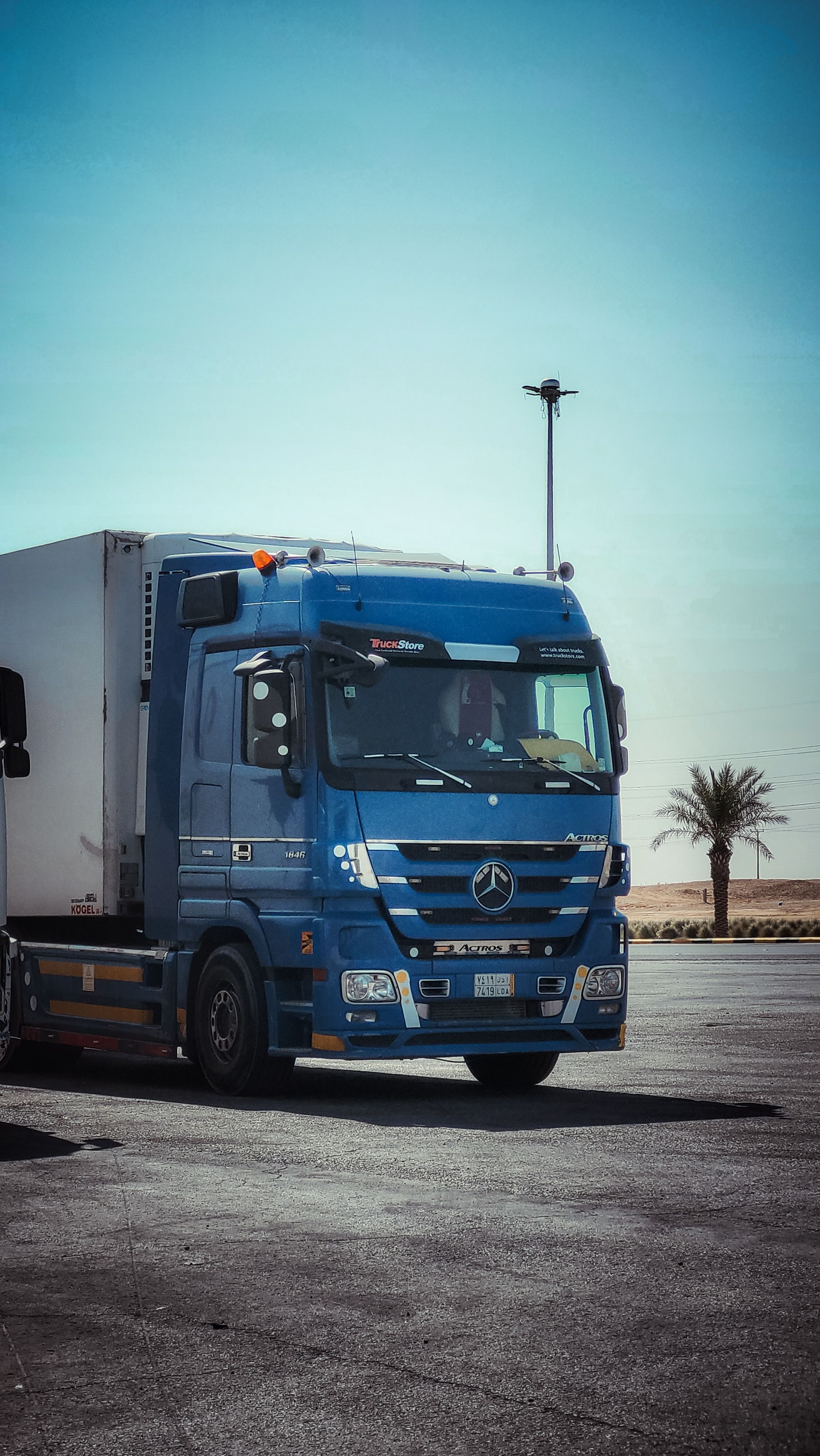 2252x4000 Truck Wallpaper Photo, Download The BEST Free Truck Wallpaper & HD Image