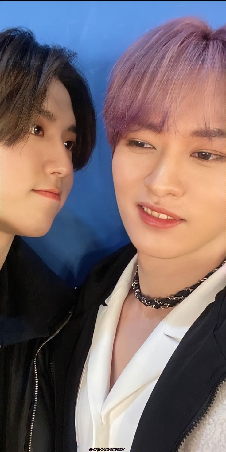 736x1472 Leeknow