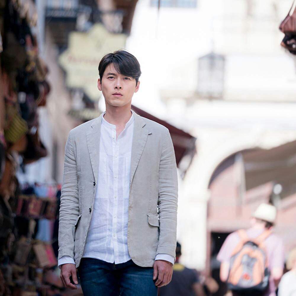 1000x1000 Hyun Bin pics