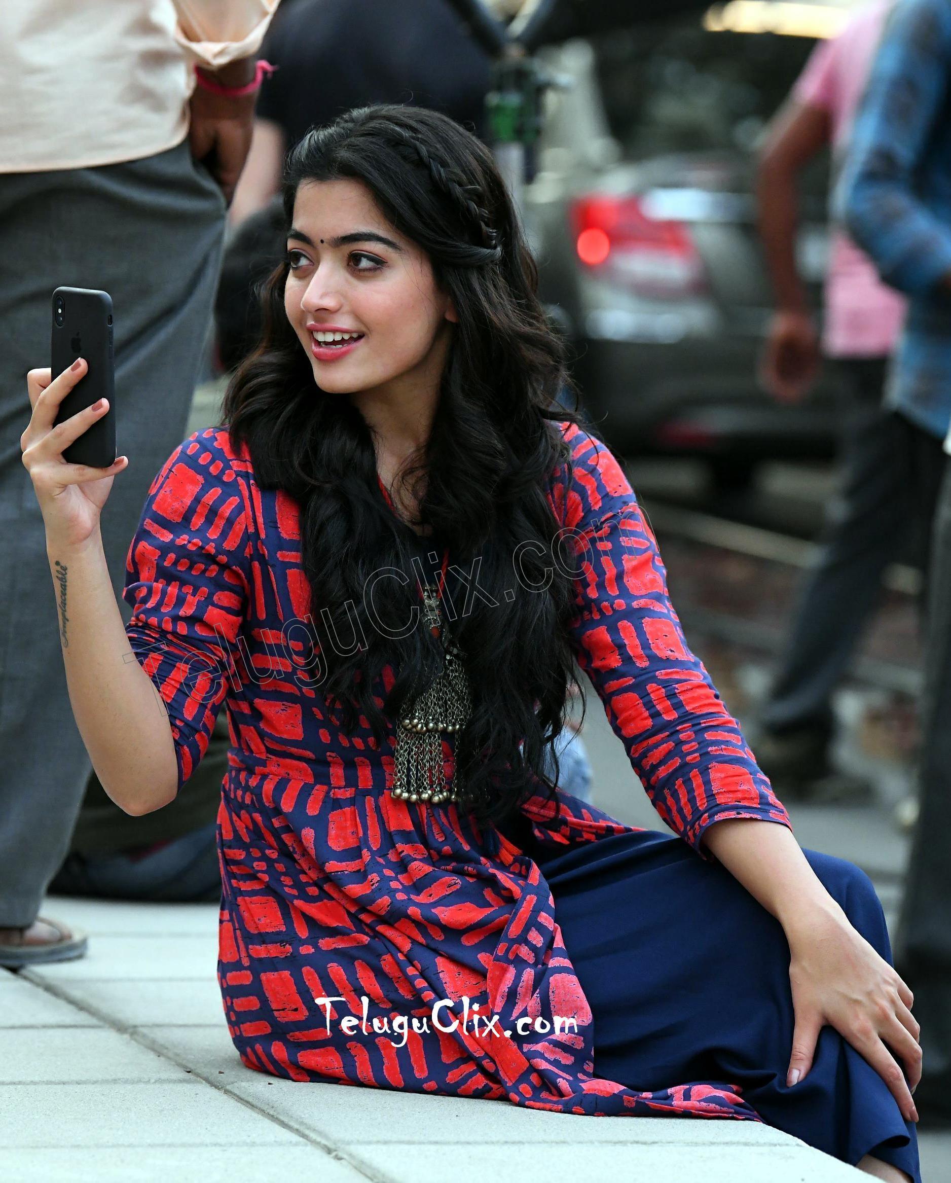 1876x2333 Rashmika Mandanna Wallpaper