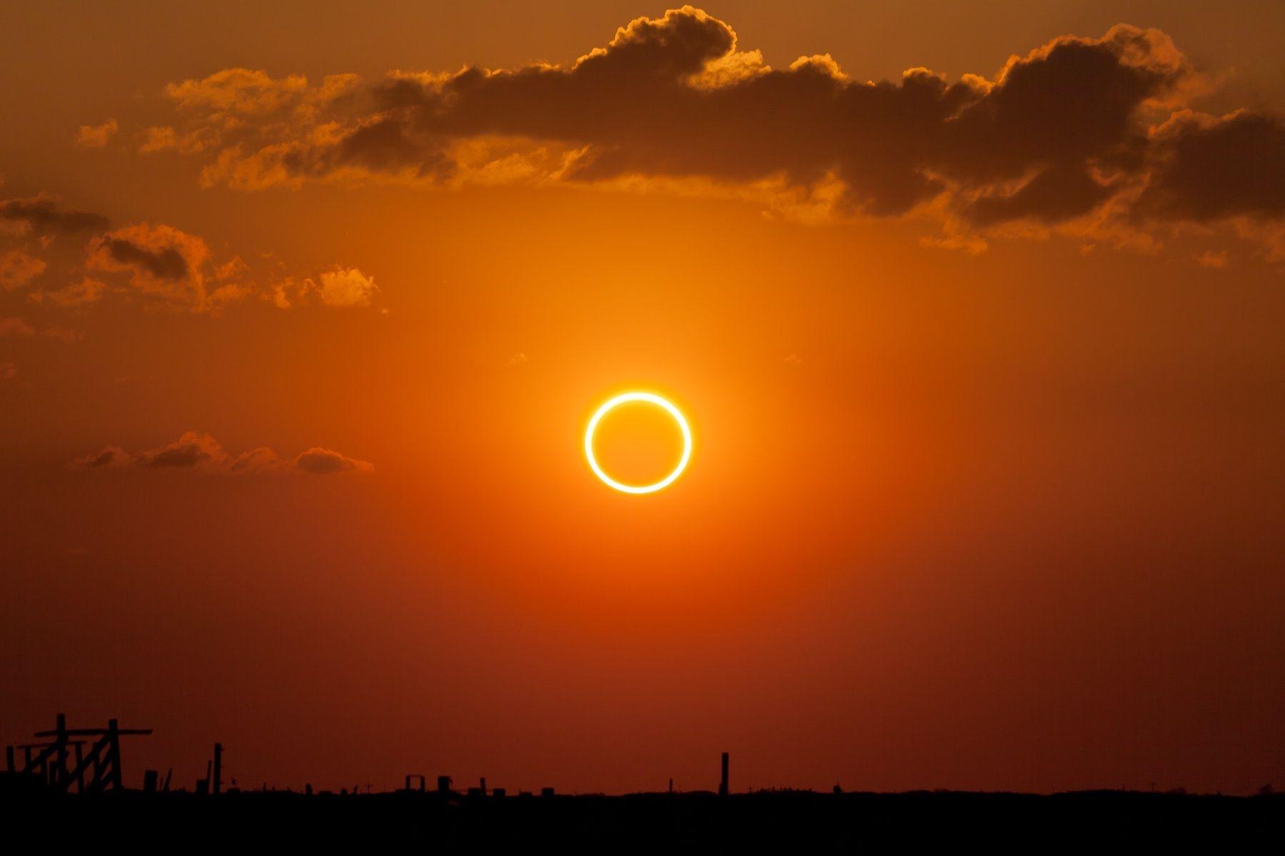 1800x1200 Solar Eclipse Wallpaper. Free Desktop Wallpaper