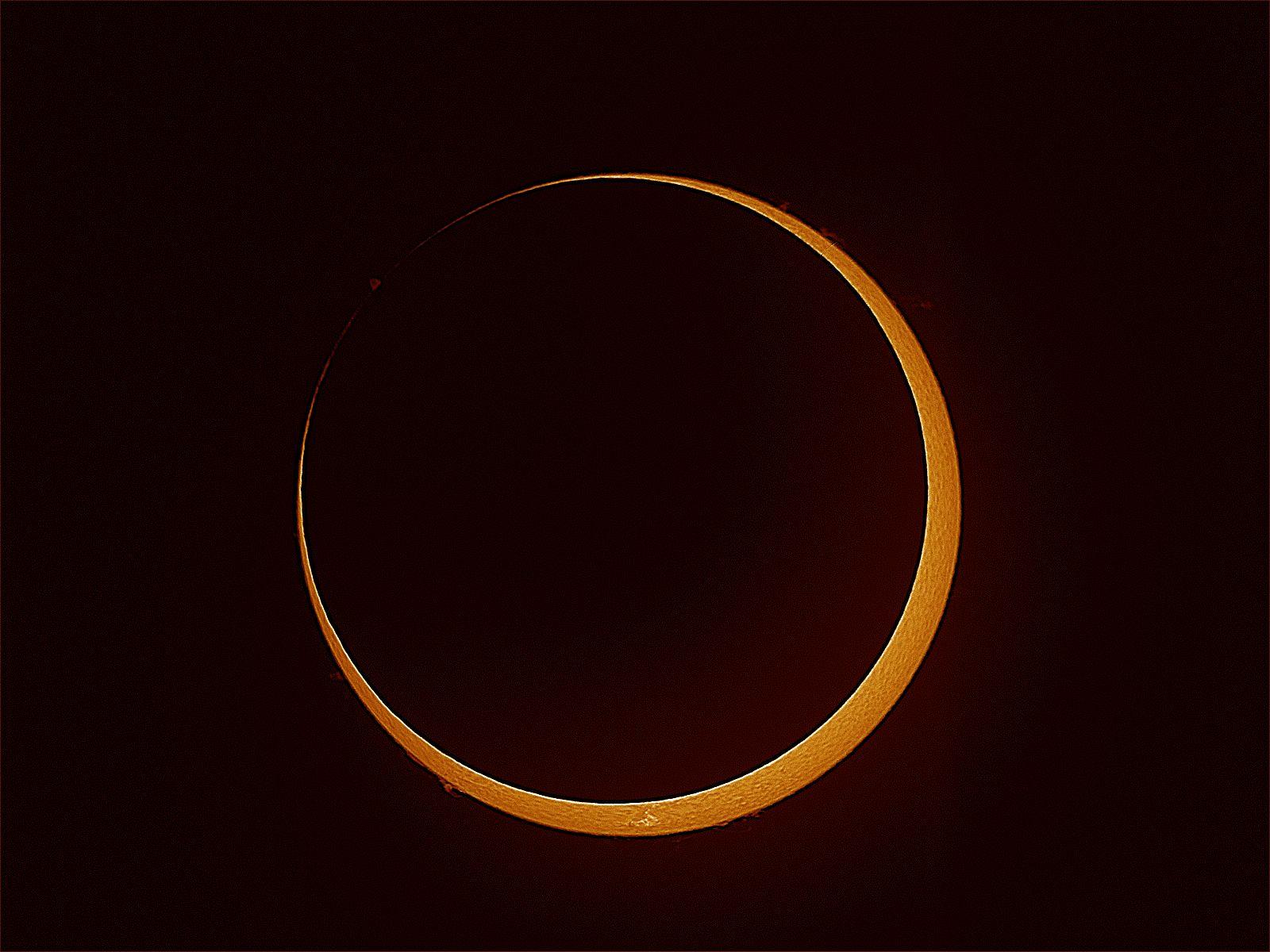 1600x1200 APOD: 2013 May 11 York Annular Eclipse