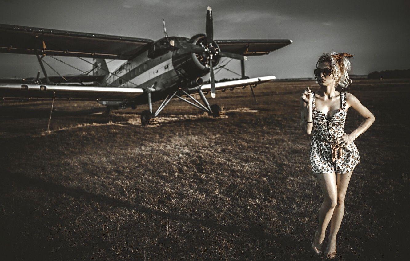 1332x850 Wallpaper model, blonde, the plane, biplane image for desktop