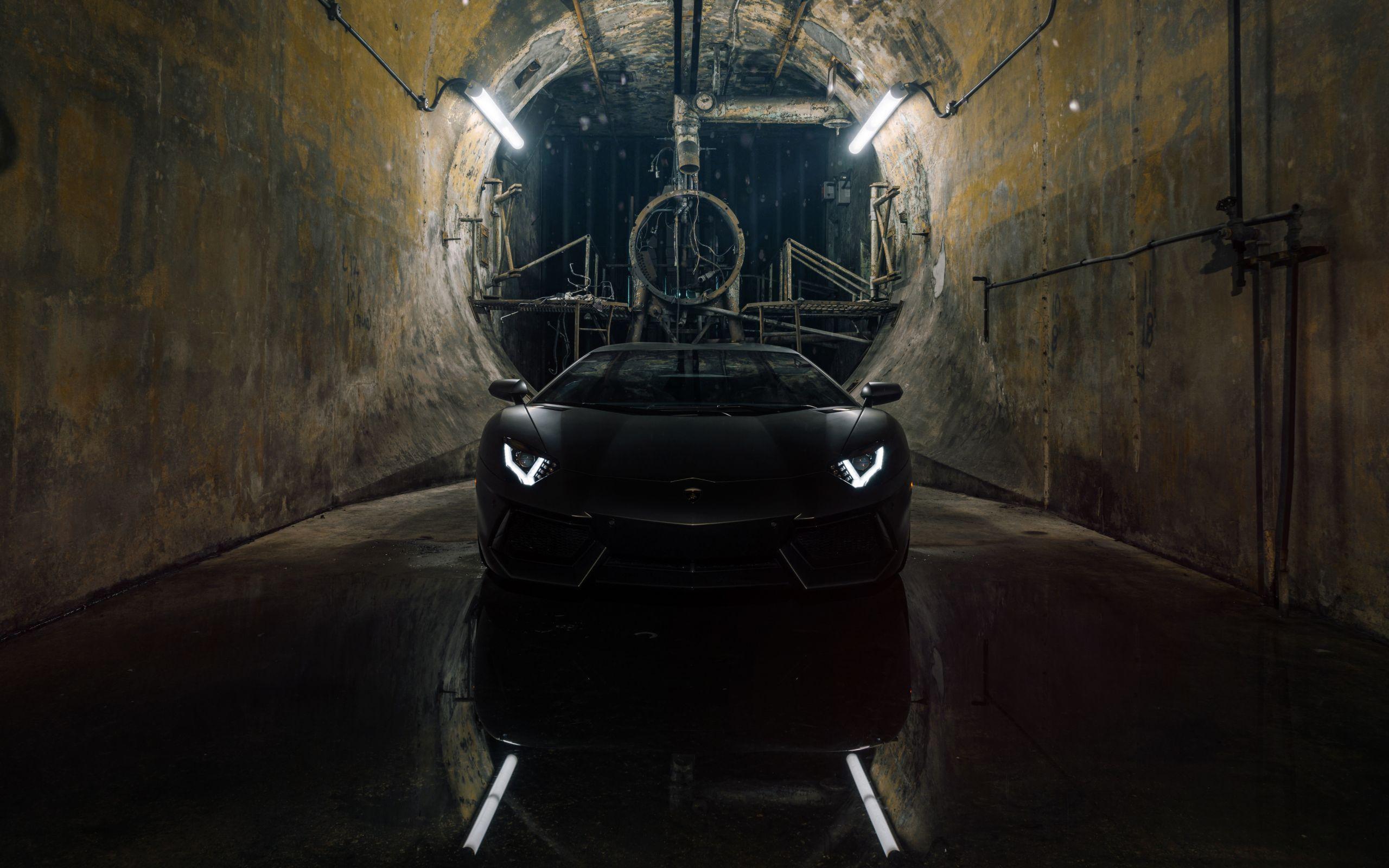 2560x1600 Download 2560x1600 wallpaper black, lamborghini aventador, tunnel