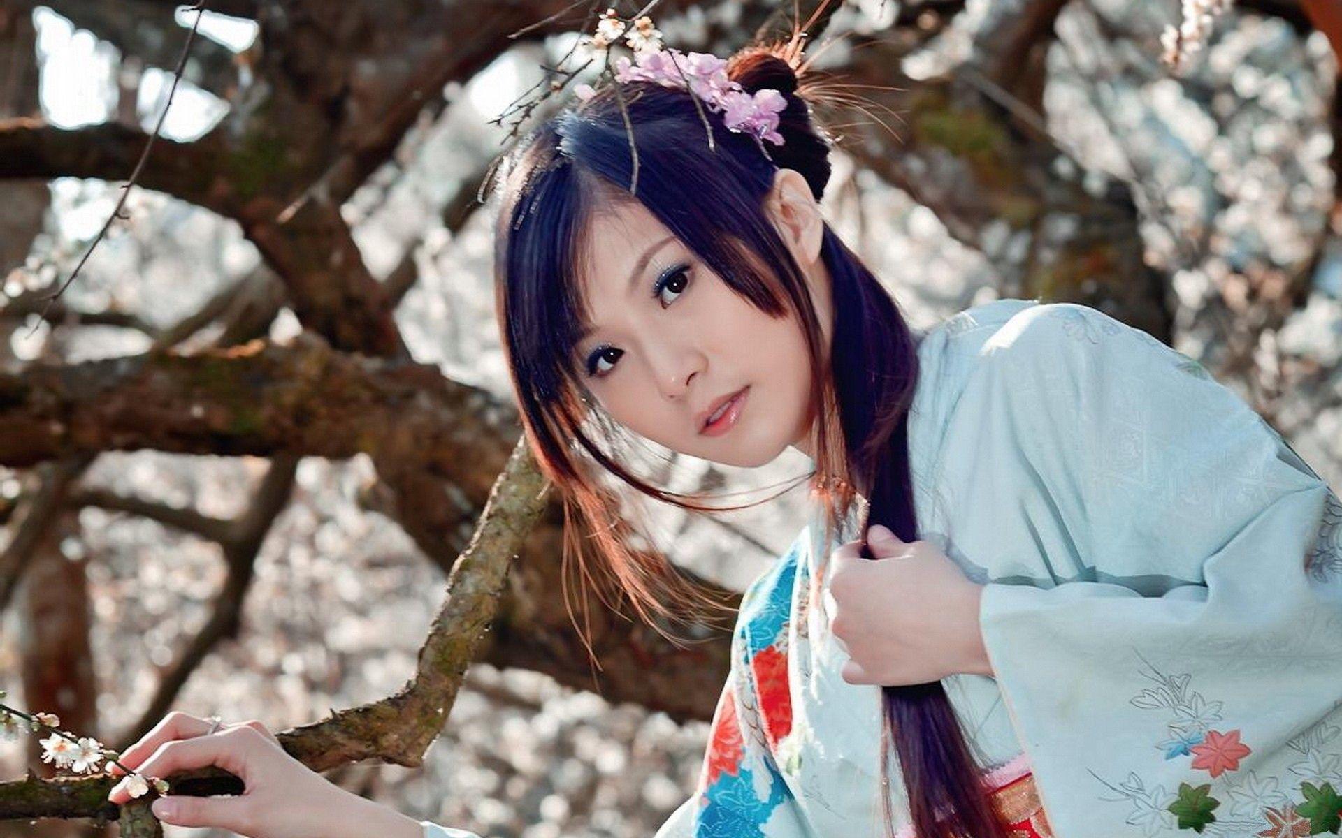 1920x1200 Japanese girl in kimono wallpaper and image, picture