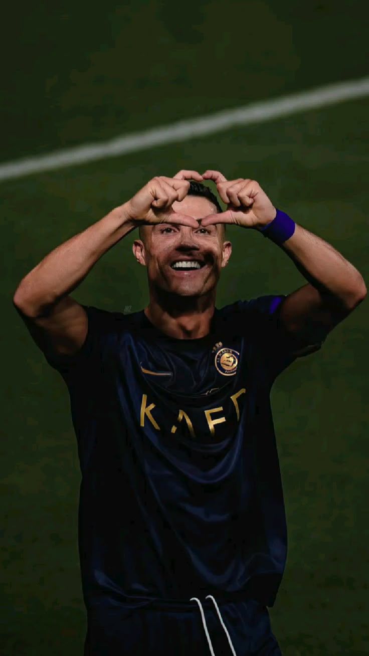 736x1308 Ronaldo 4k Wallpaper