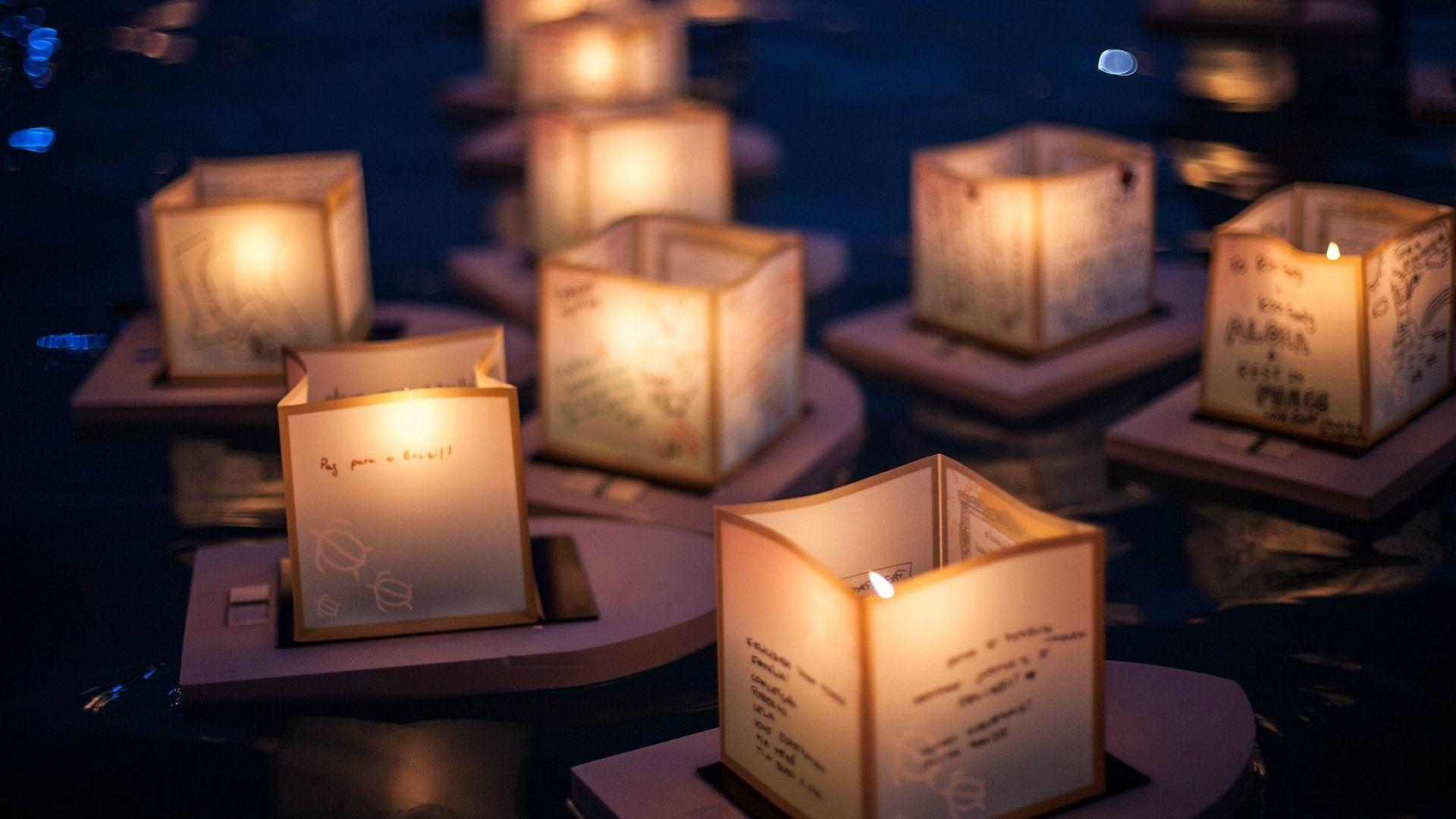 1920x1080 Chinese Lanterns on the Water