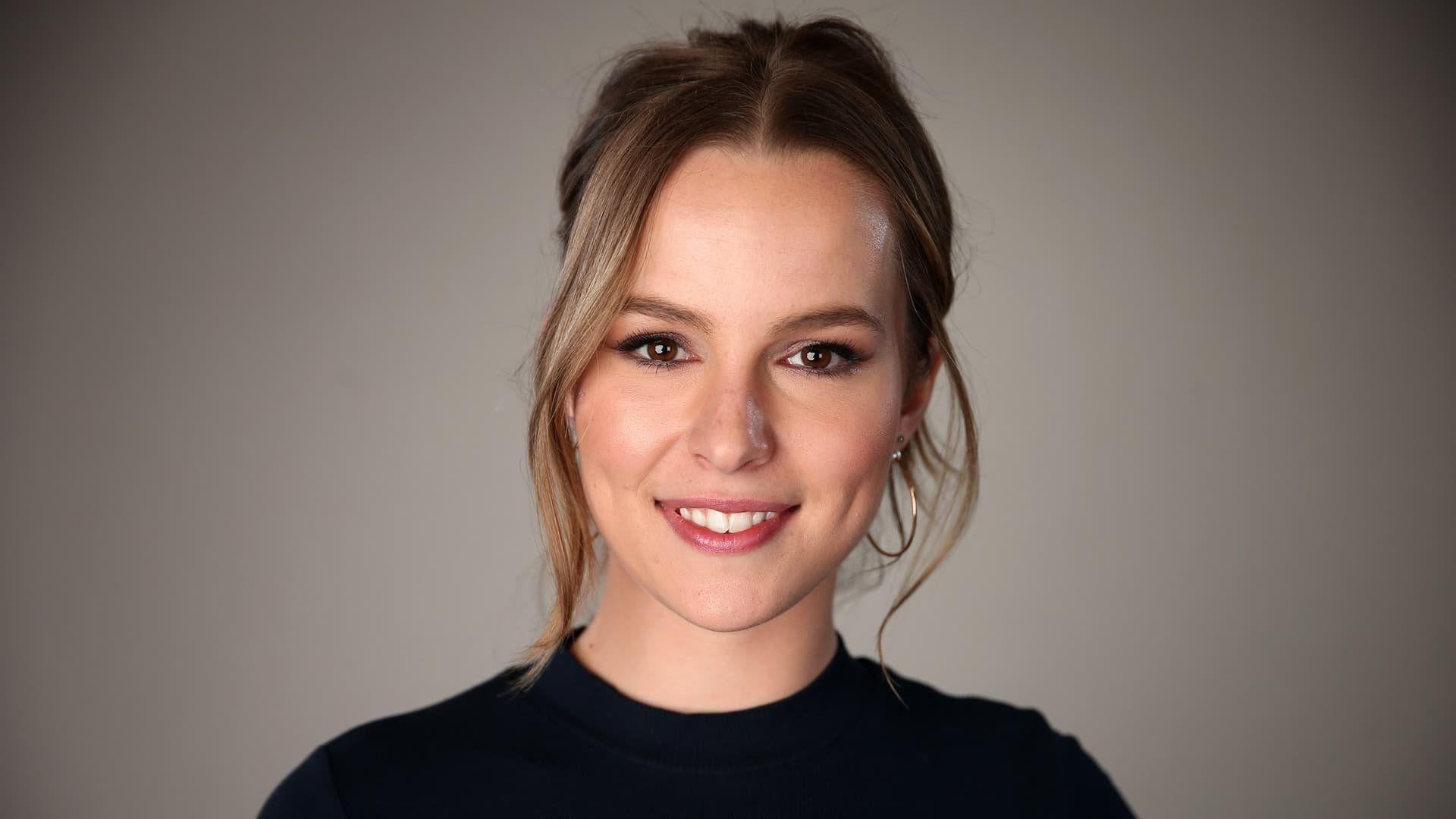 1920x1080 Bridgit Mendler HD Wallpaper