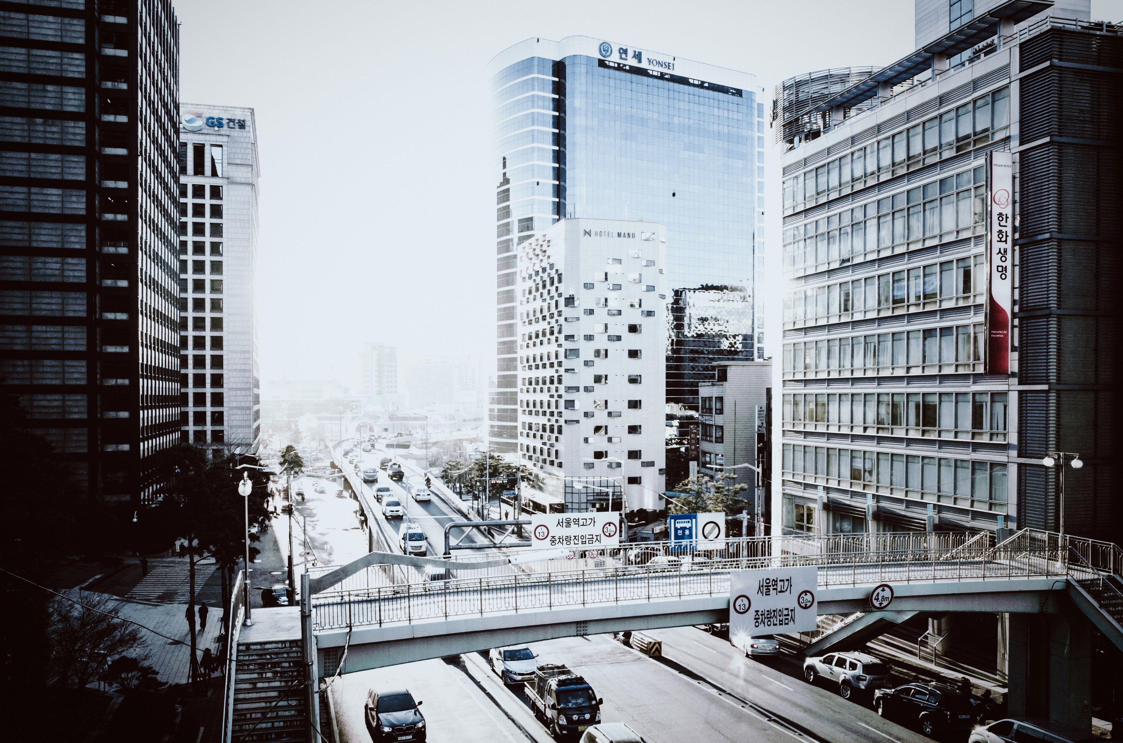 3840x2543 traffic in the streets of seoul south koreatoegye ro 4k wallpaper
