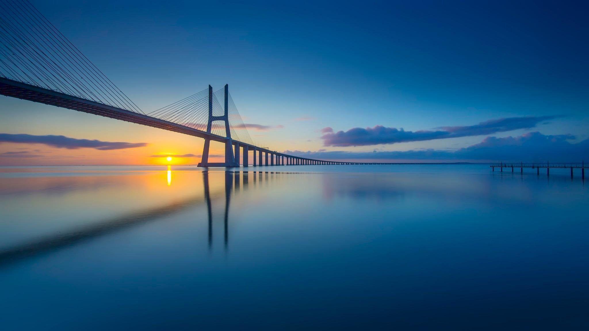 2048x1152 Lisbon bridge, Portugal