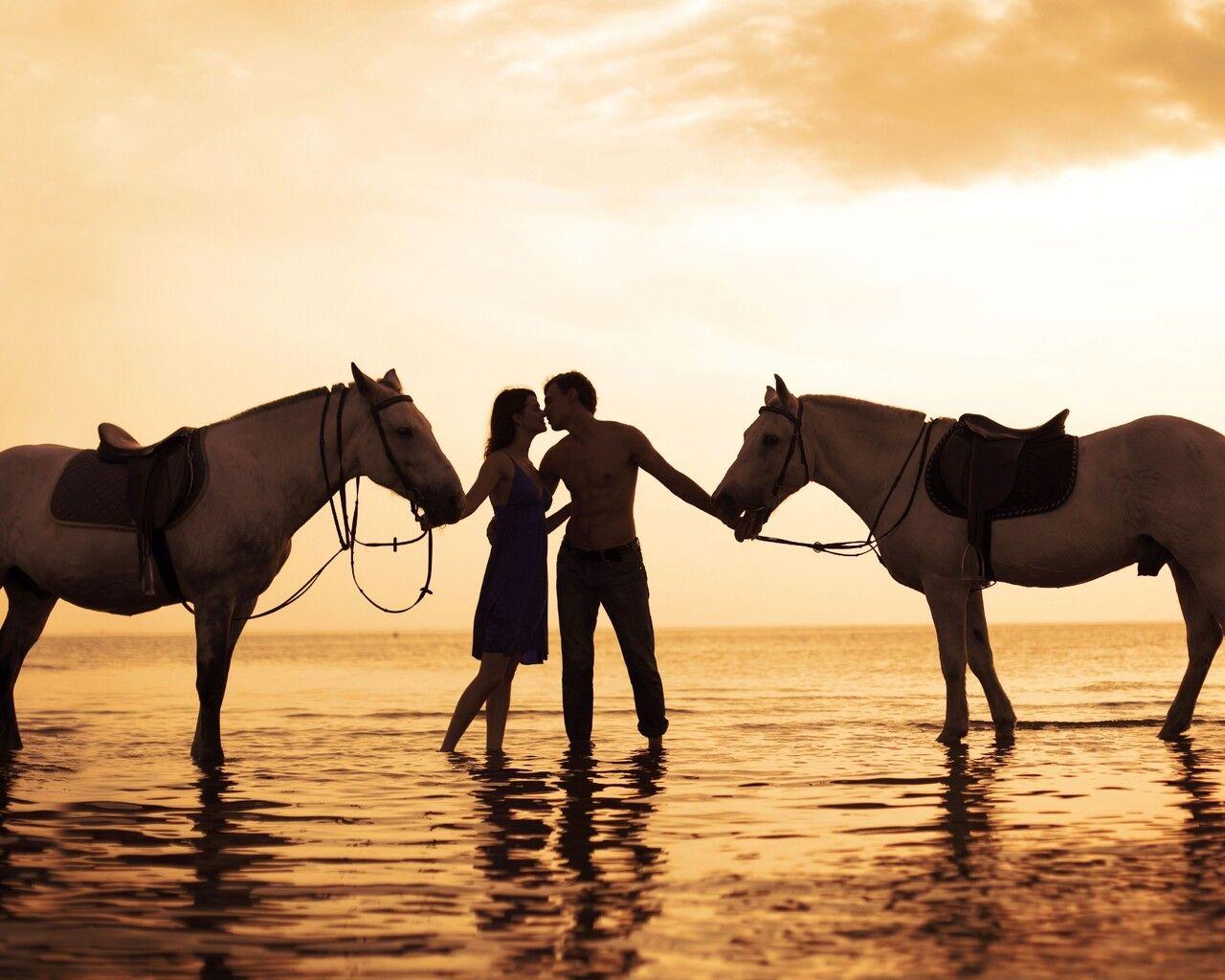 1280x1024 Couple With Horses On Beach 4k 1280x1024 Resolution HD