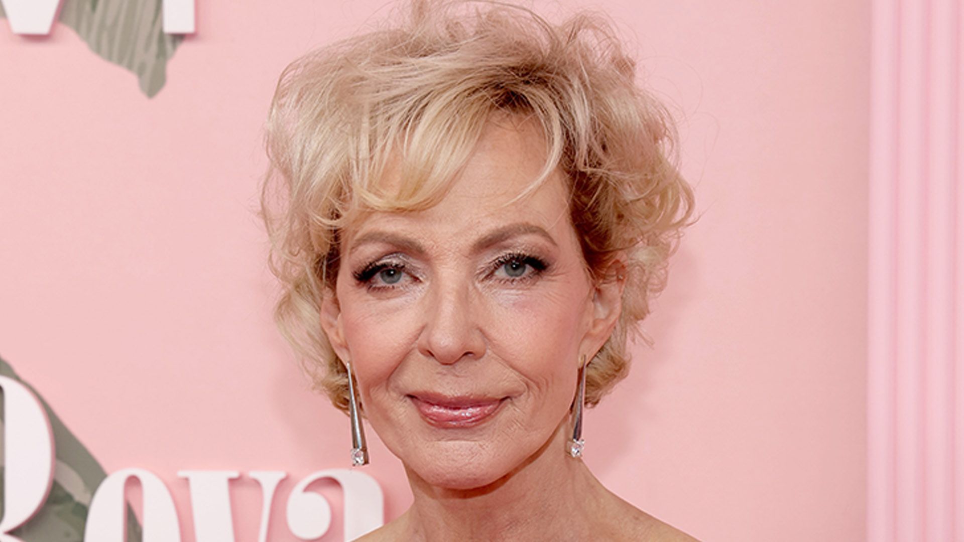 1920x1080 Allison Janney radiates timeless elegance in stunning silver gown at Palm Royale red carpet premiere in Beverly Hills