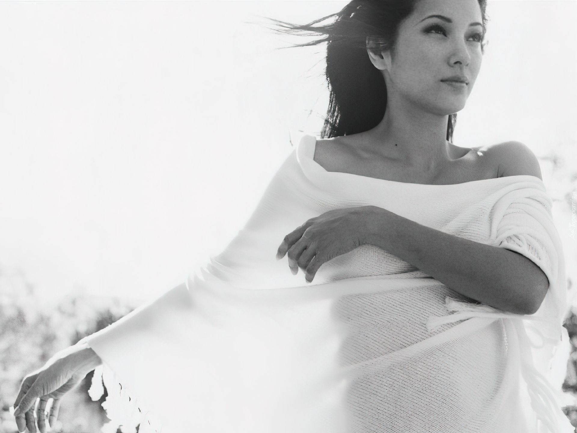 1920x1440 Kelly Hu