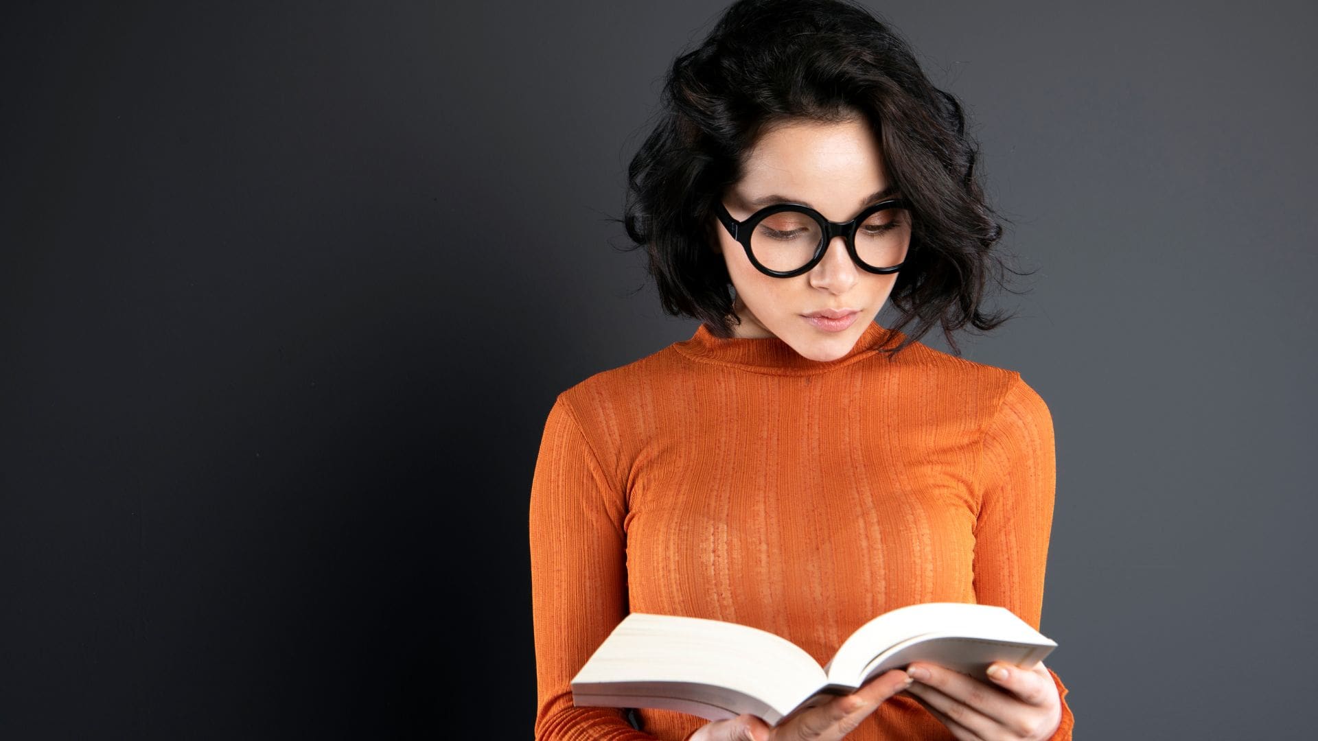 1920x1080 The Best 17 Books for Women in STEM to Help Boost Your Career in STEM