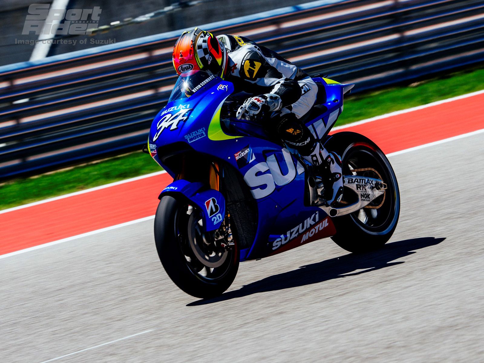 1600x1200 Kevin Schwantz Tests at Circuit of the Americas