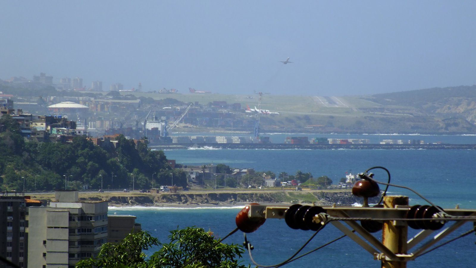 1600x900 La Guaira coast minus the tourist crowds