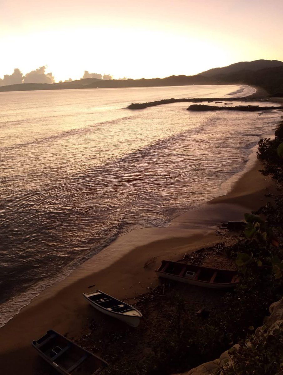 905x1200 Maravilloso amanecer PLAYA LA SABANA La Guaira Litoral Central