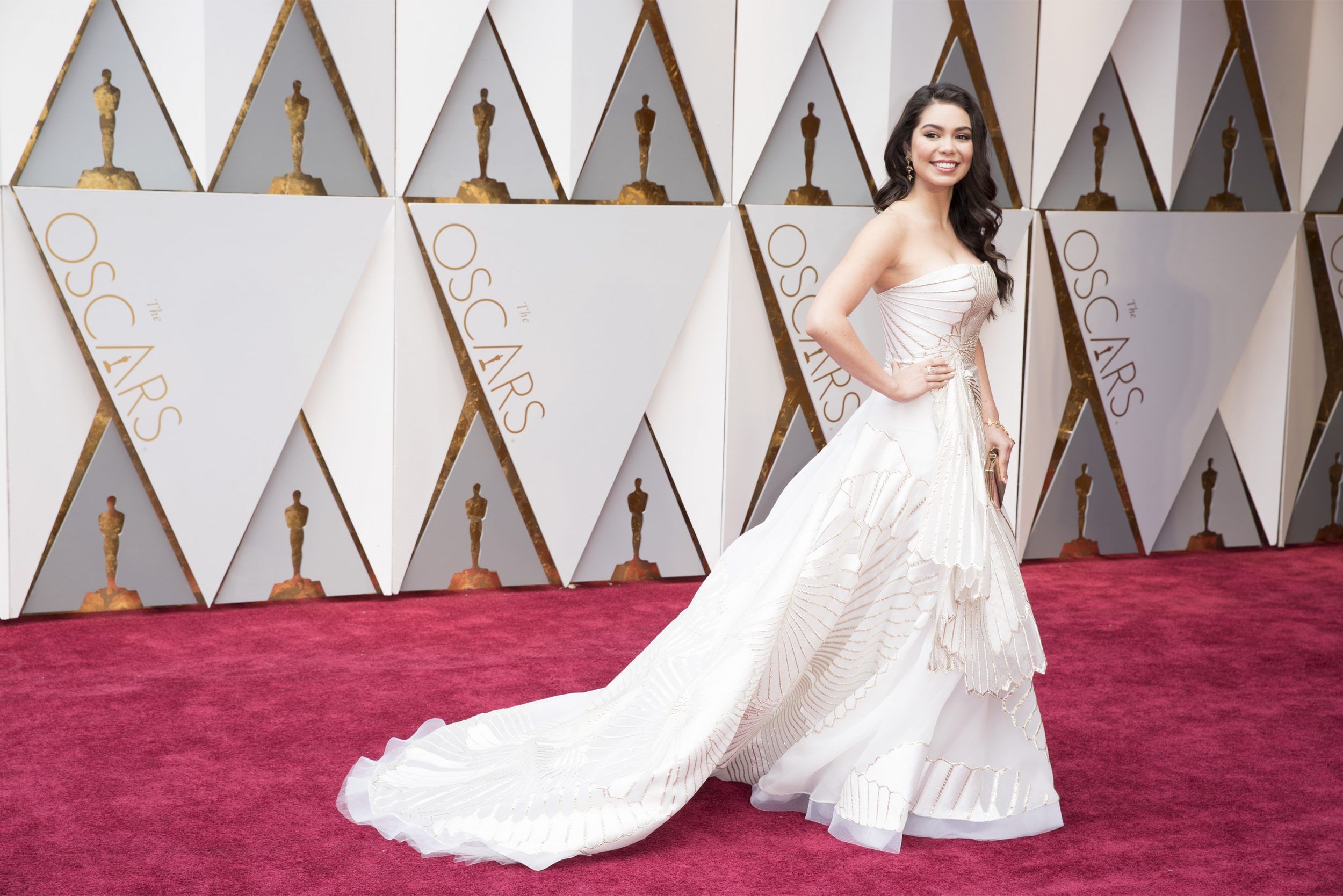 2500x1668 Free Auli'i Cravalho 4K Wallpaper & Desktop HD Background for PC