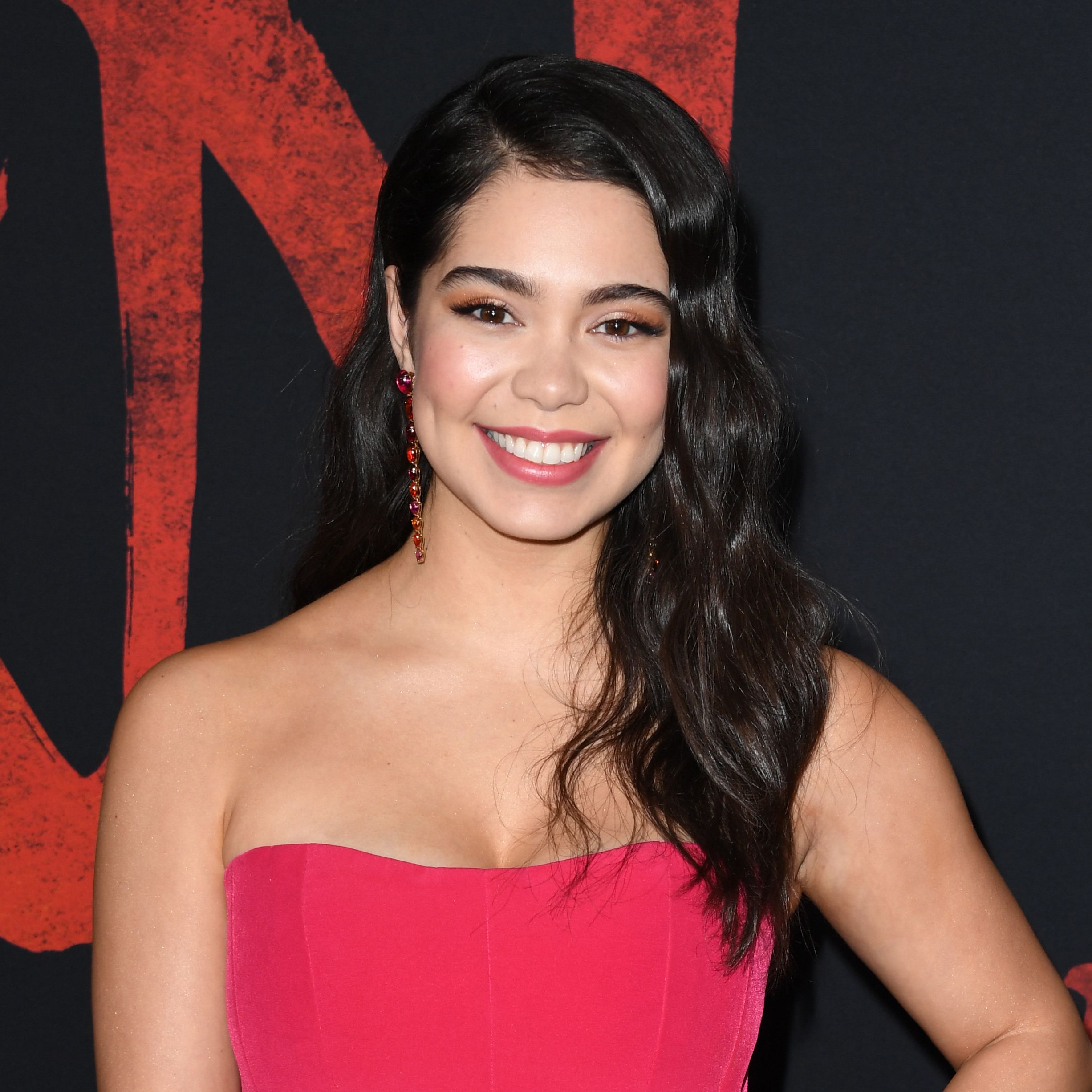 2453x2453 Auli'i Cravalho on Coming Out as Bisexual, One Year Later