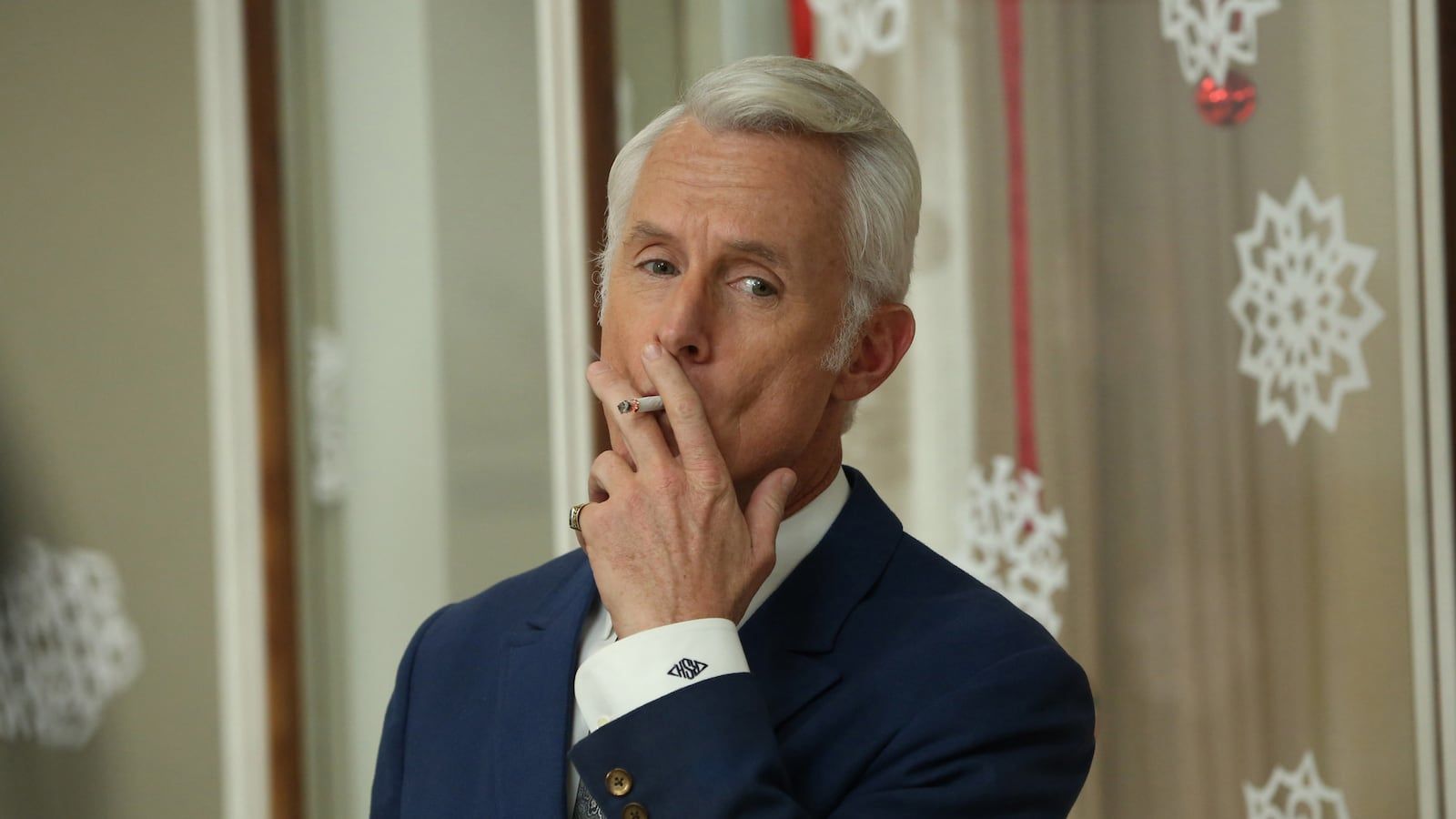 1600x900 John Slattery on the 'Mad Men' Midseason Finale, Roger Sterling's Power Move, and 'God's Pocket'