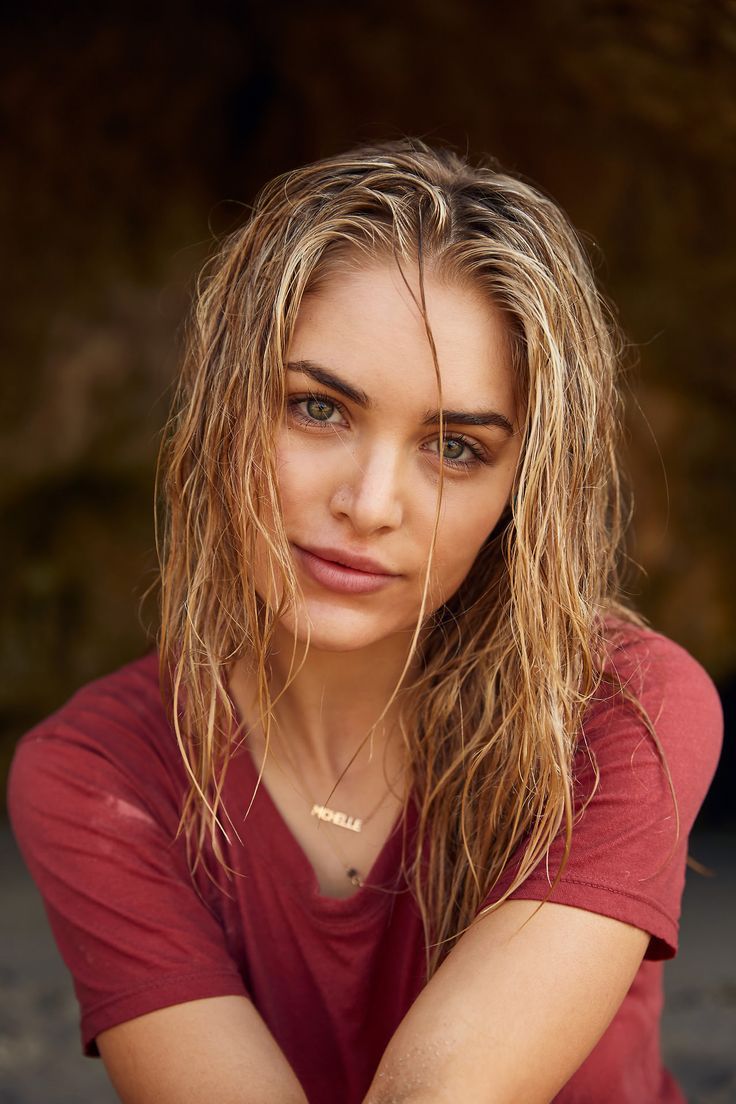 736x1104 Michelle randolph hair. Summer marshall, Bobbi althoff photohoot, Beach casual v neck tee