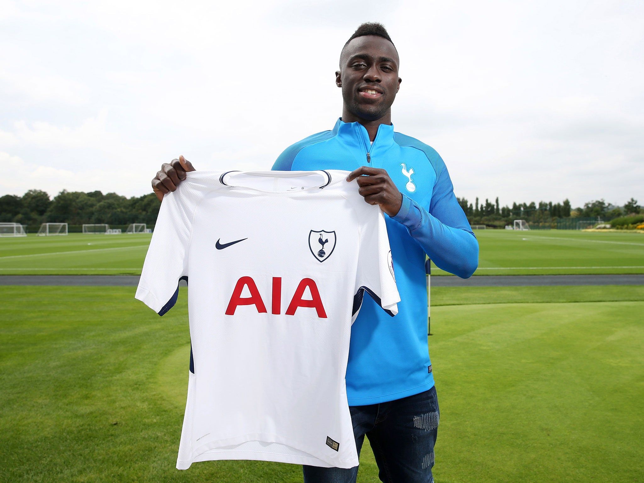 2048x1536 Tottenham Sign Ajax Defender Davinson Sanchez On Six Year Deal