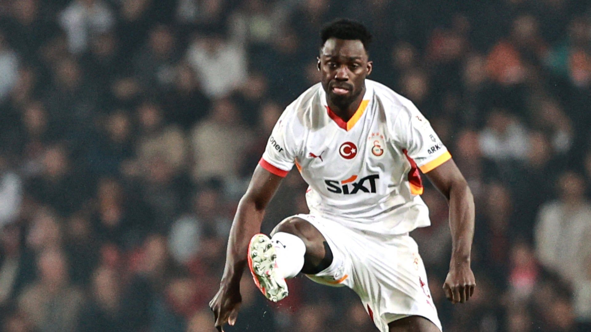 1920x1080 Davinson Sánchez marcó gol con Galatasaray en Europa League