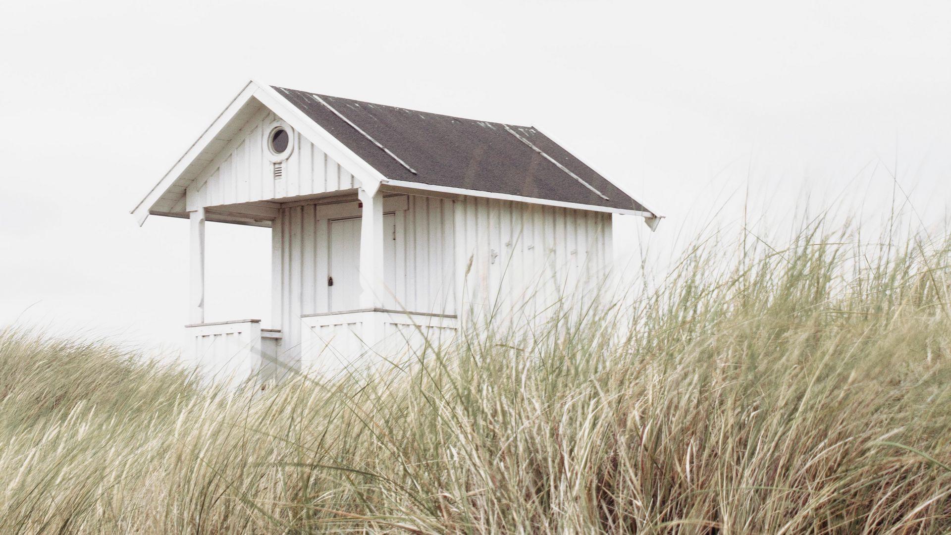 1920x1080 Download wallpaper 1920x1080 house, lonely, grass, harmony