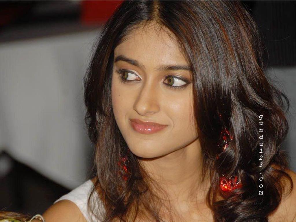 1024x768 Wallpaper Actresses
