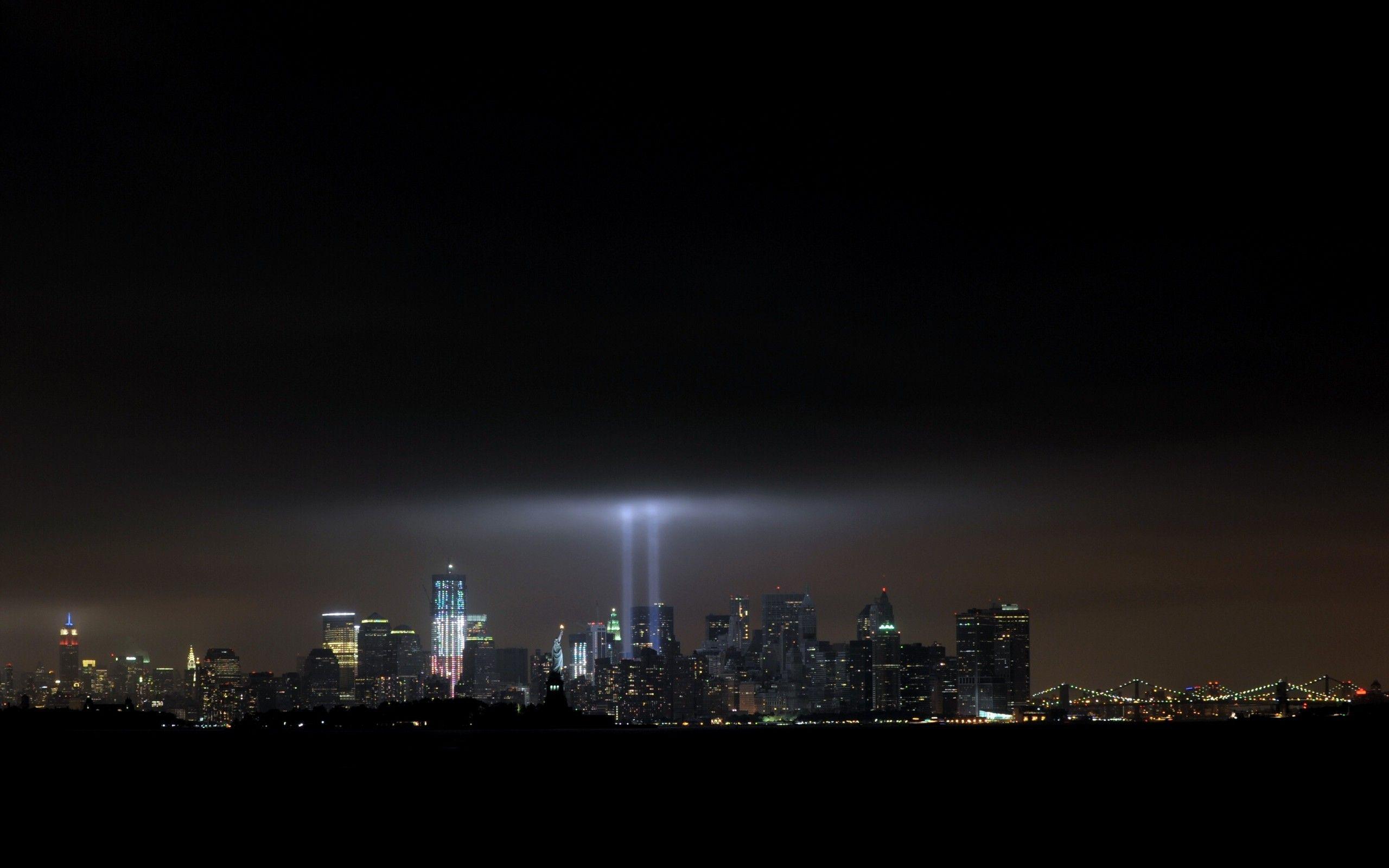2560x1600 light, night, New York City, Statue of Liberty, Empire State