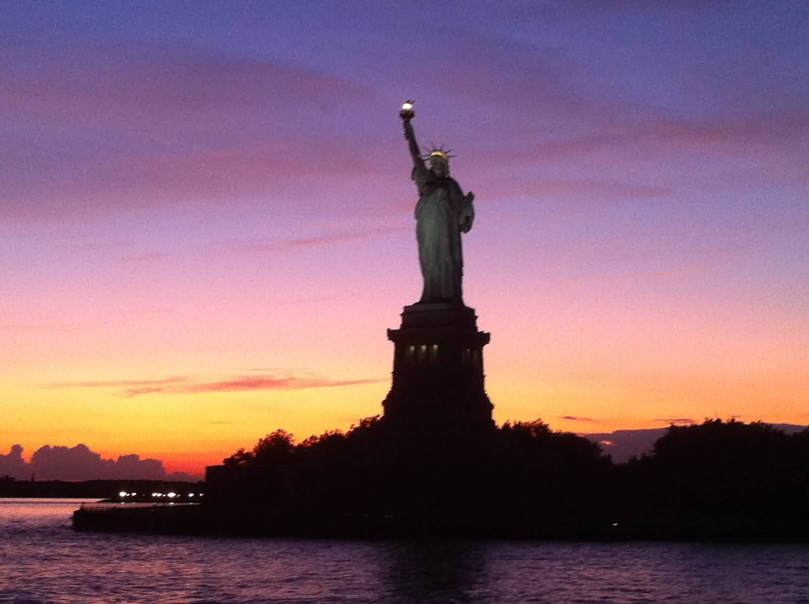 1600x1195 Incredible Picture And Image Of Statue Of Liberty
