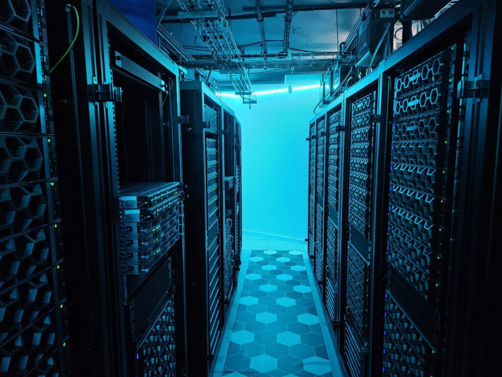 1024x768 HIGH PERFORMANCE COMPUTING (HPC)
