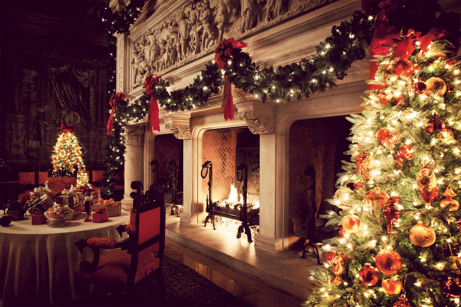 1800x1200 christmas, Fireplace, Fire, Holiday, Festive, Decorations Wallpaper HD / Desktop and Mobile Background
