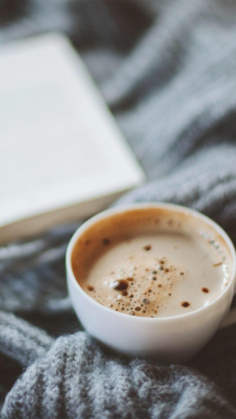 750x1334 Books And Coffee Wallpaper