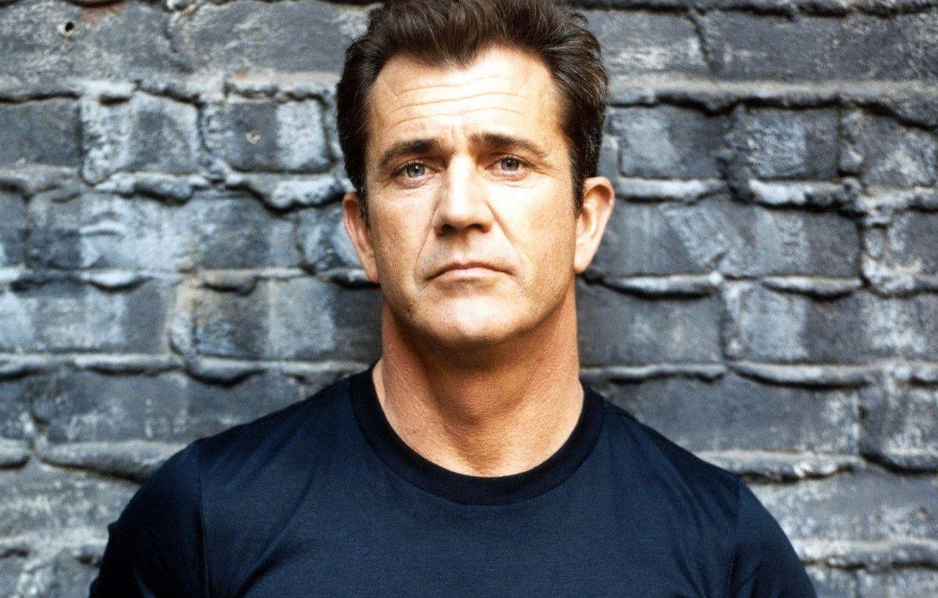 1332x850 Wallpaper background, wall, actor, male, Mel Gibson, Mel Gibson