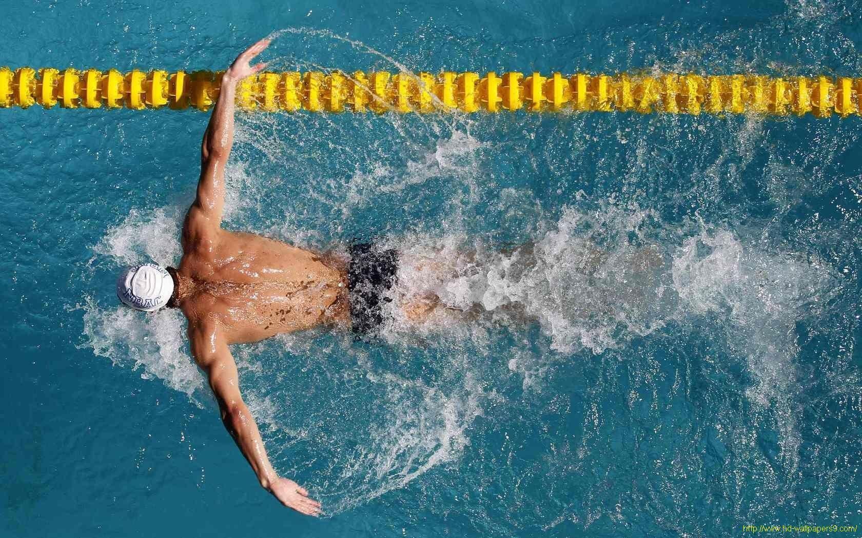 1680x1050 Swimming Wallpaper