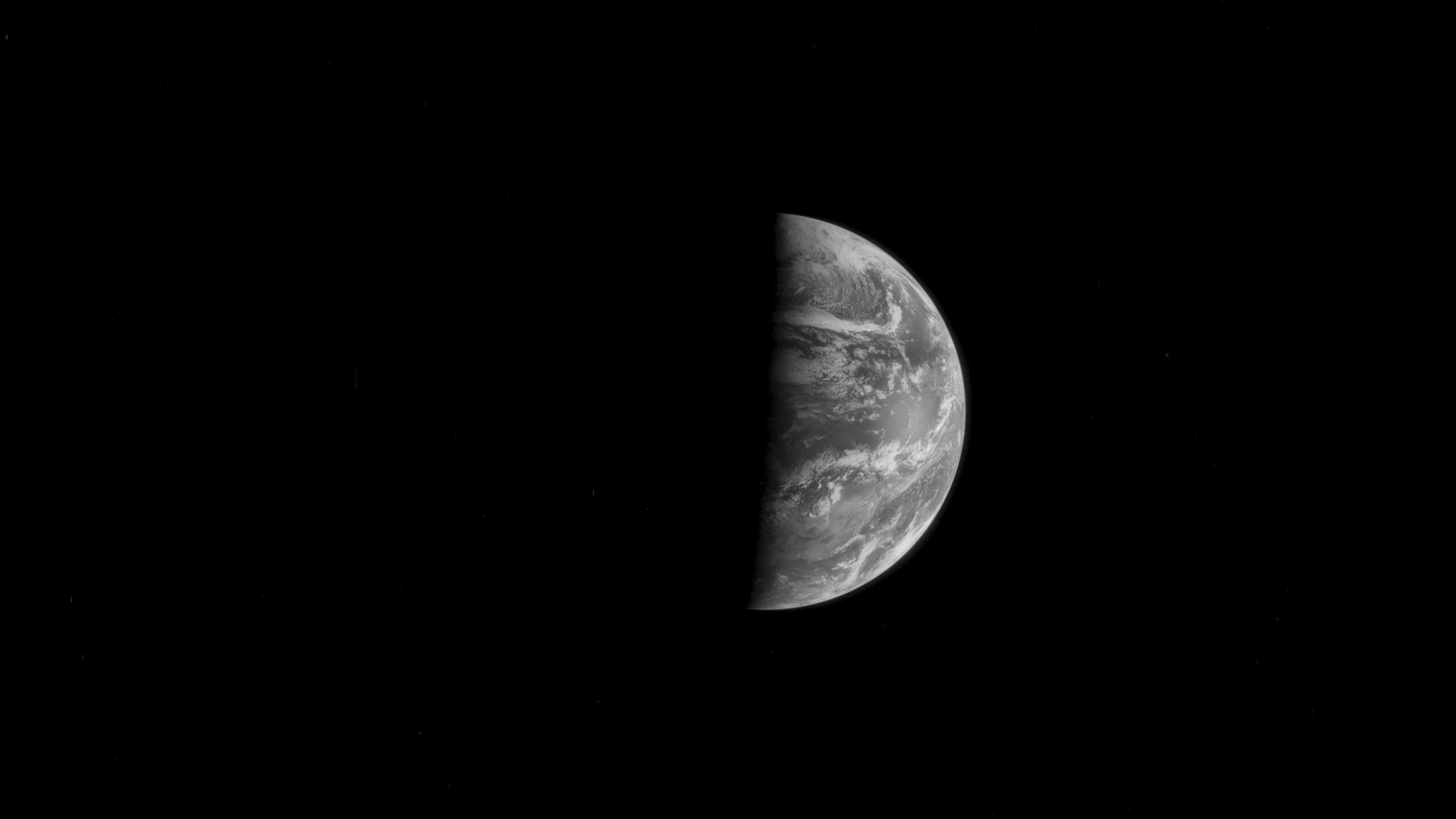 3840x2160 Shadow over the moon HD Wallpaper 4K Ultra HD Wallpaper