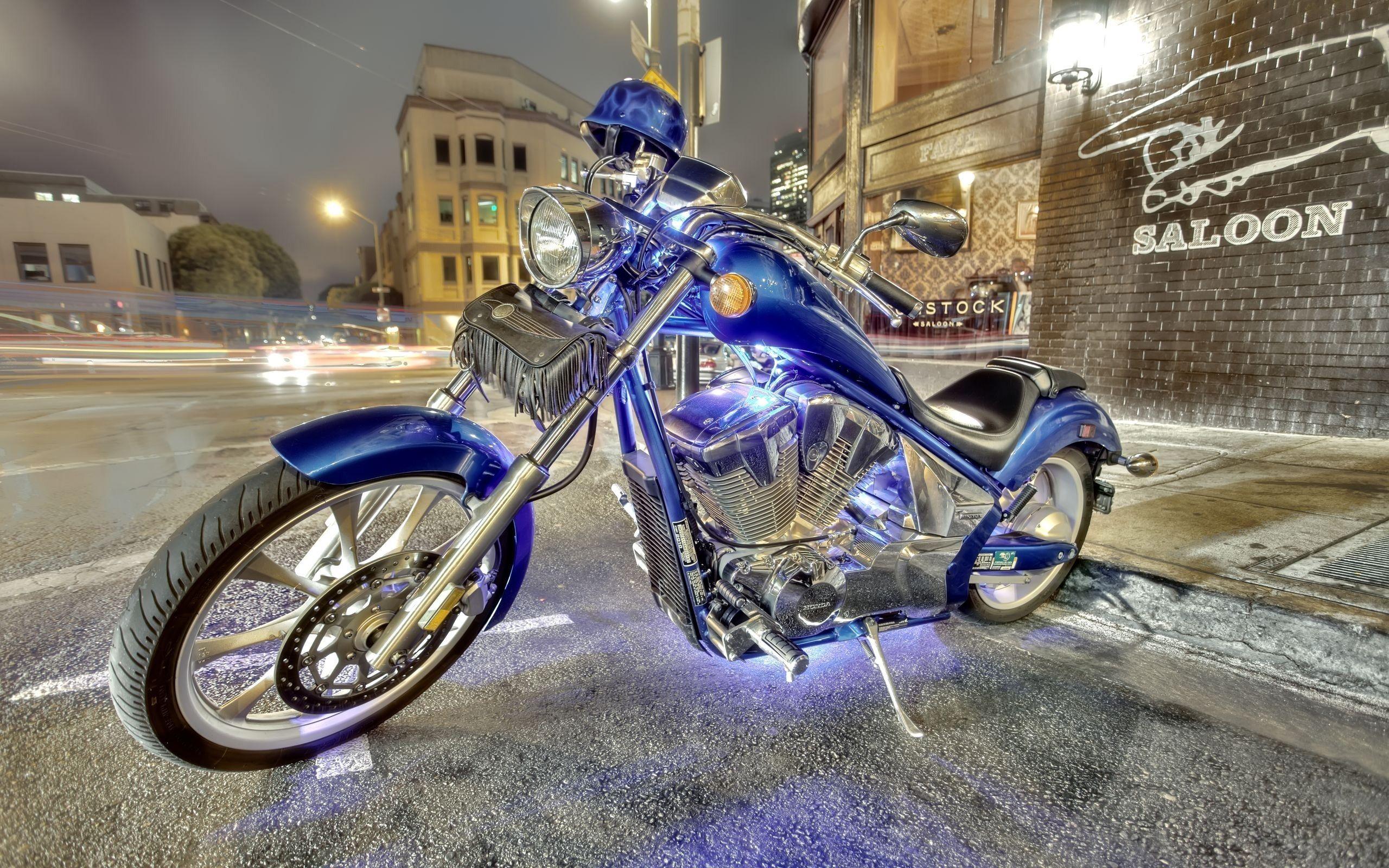 2560x1600 Stunning Chopper Pics