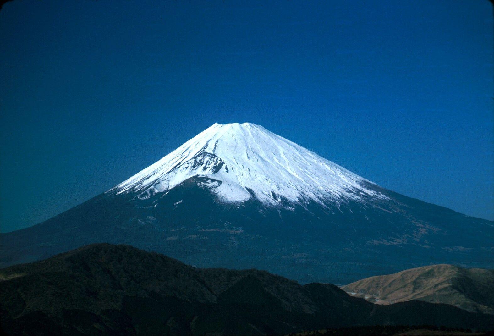 1572x1069 Mountains: Mountain Fuji Japan Nature Wallpaper Mountains HD for HD