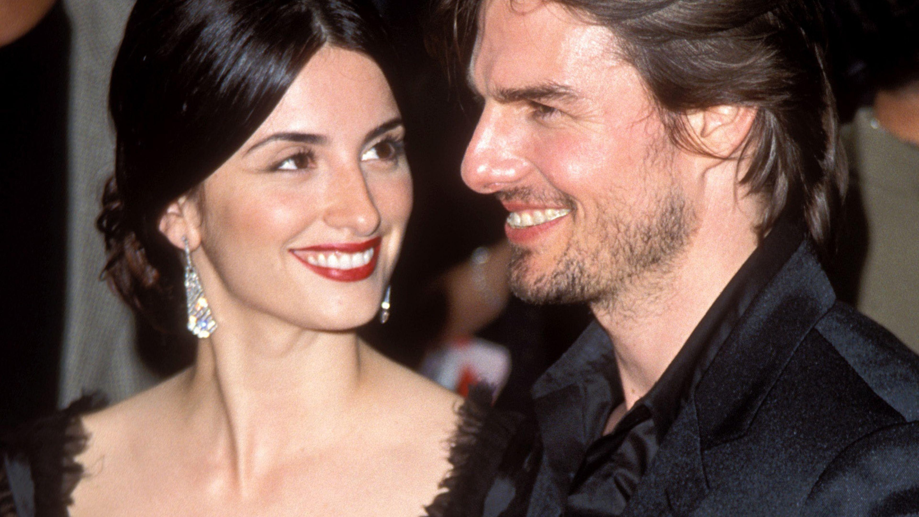 3840x2160 Download Penelope Cruz With Tom Cruise Wallpaper 4K resolution 16