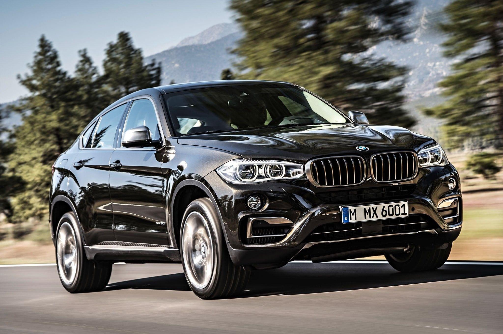 2048x1360 BMW X6 Wallpaper