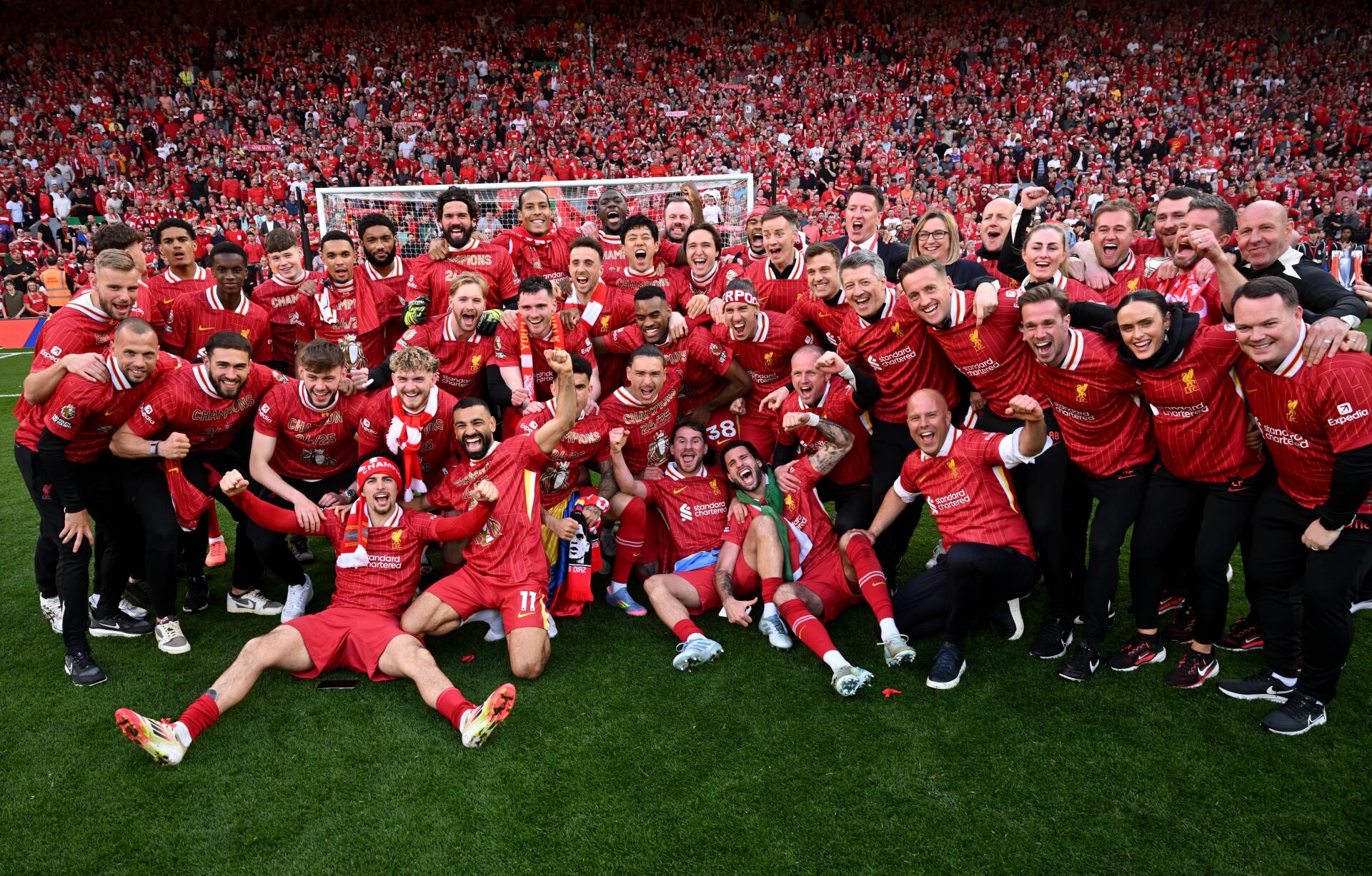 1920x1227 Liverpool F.C. Celebration Ultra HD Wallpaperx2617