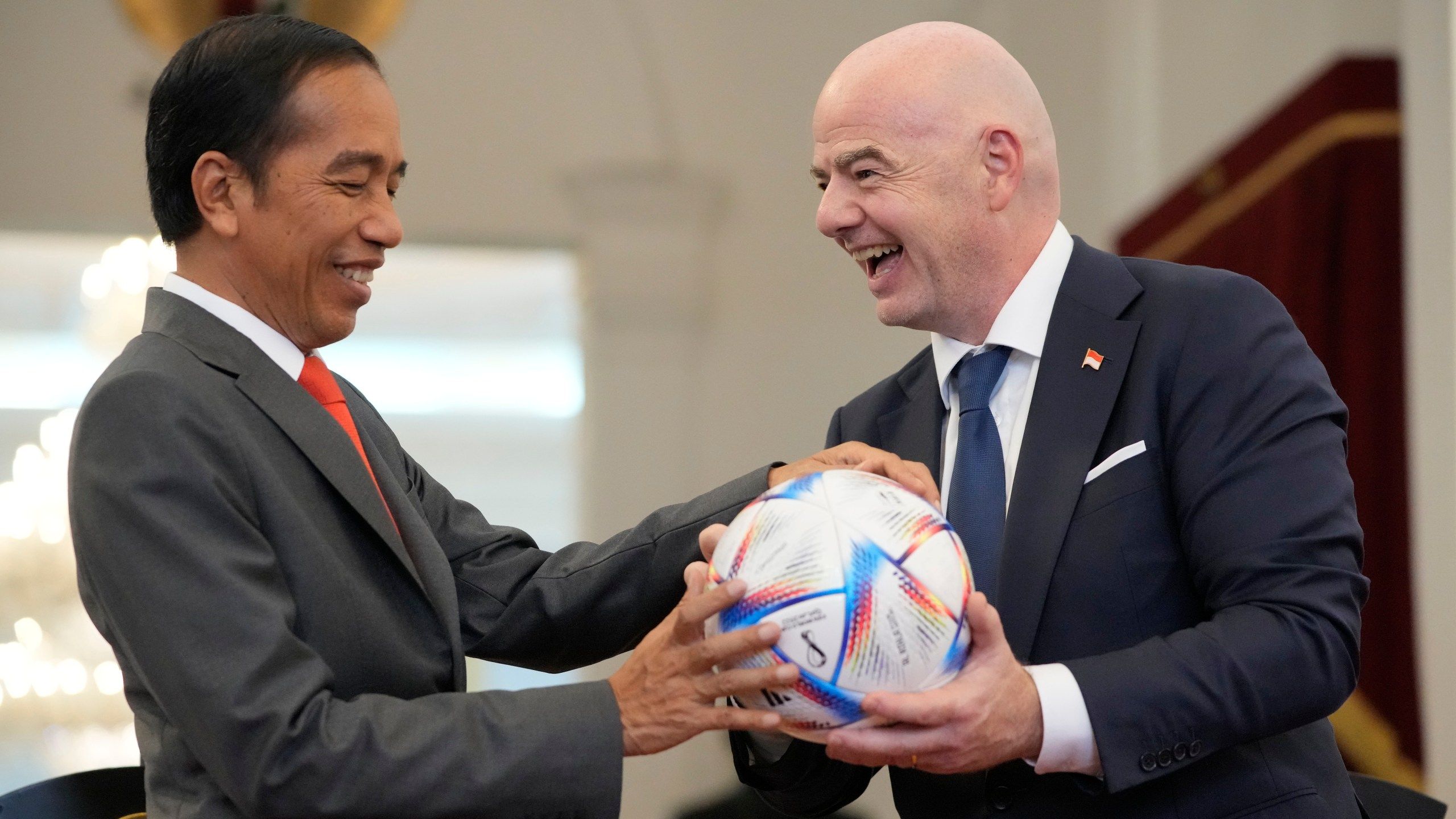 2560x1440 FIFA vows to improve Indonesian soccer safety after tragedy