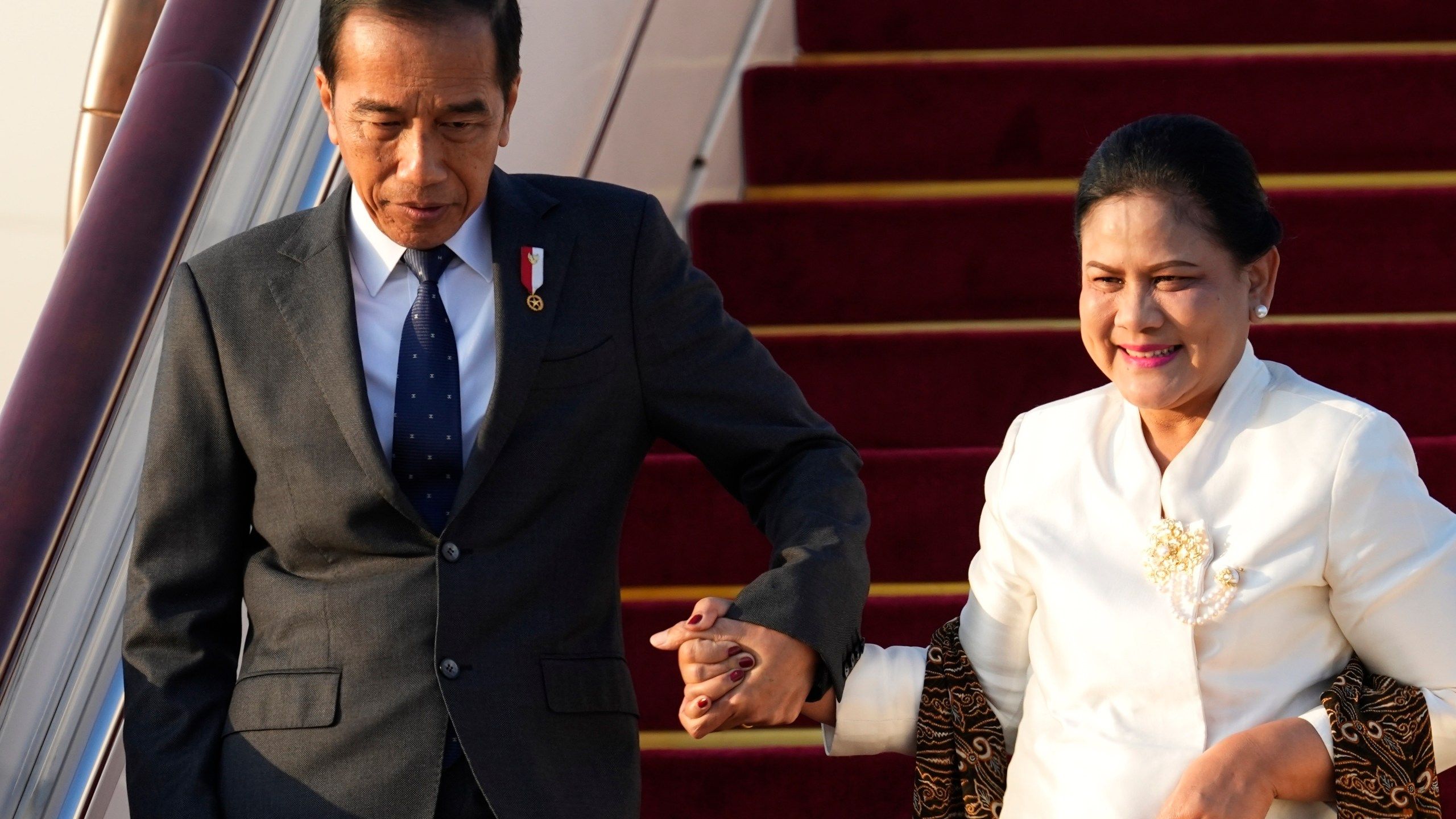 2560x1440 President Joe Biden to host Indonesian President Joko Widodo at the White House Nov. 13