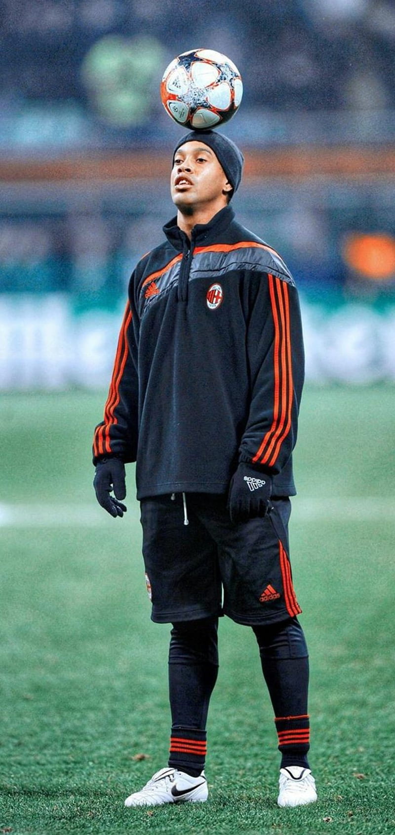 800x1688 Ronaldinho, acmilan, adidas, barca, brazil, football, football, nike, soccer, HD phone wallpaper