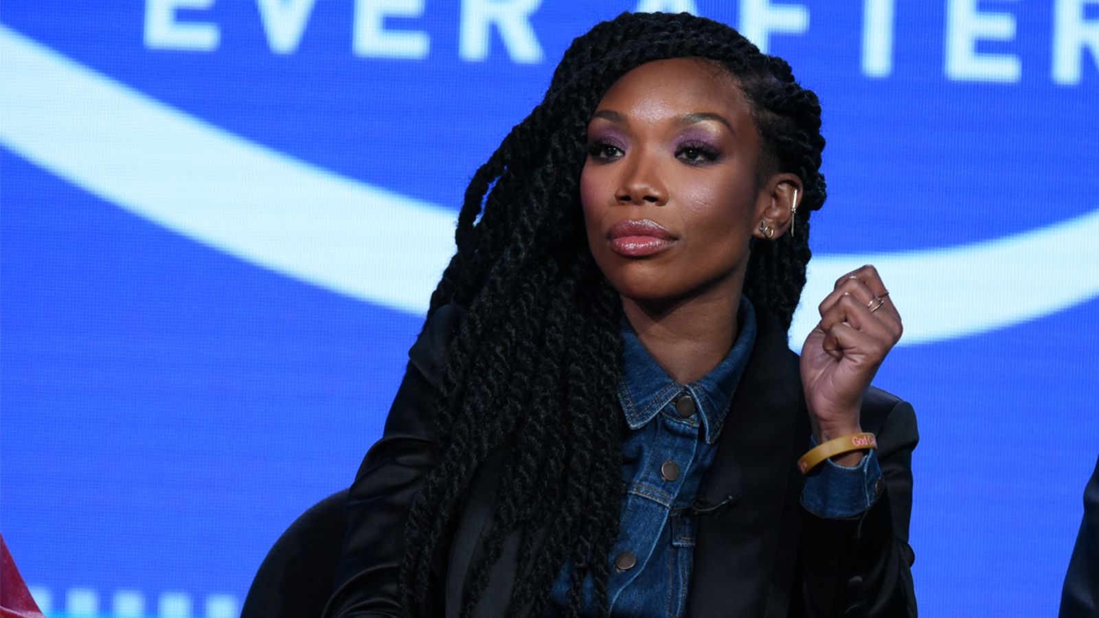 1600x900 R&B singer Brandy hospitalized after apparently losing consciousness on plane at LAX San Francisco