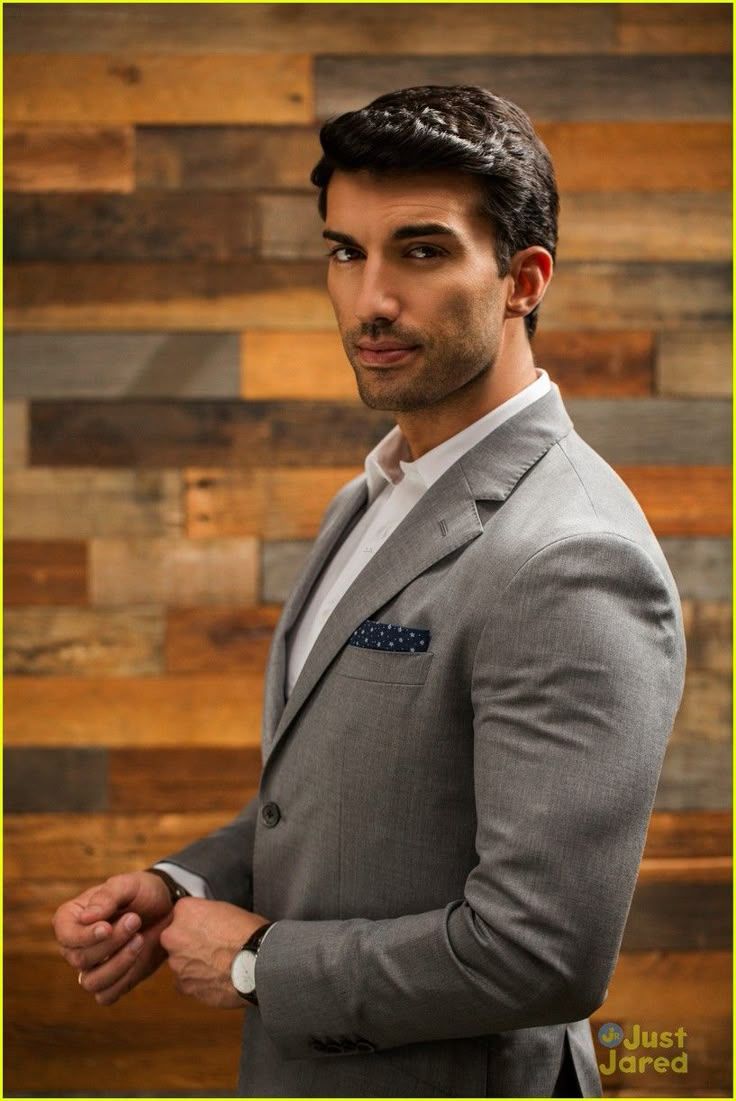 736x1101 Is Justin Baldoni Team Rafael or Team Michael?