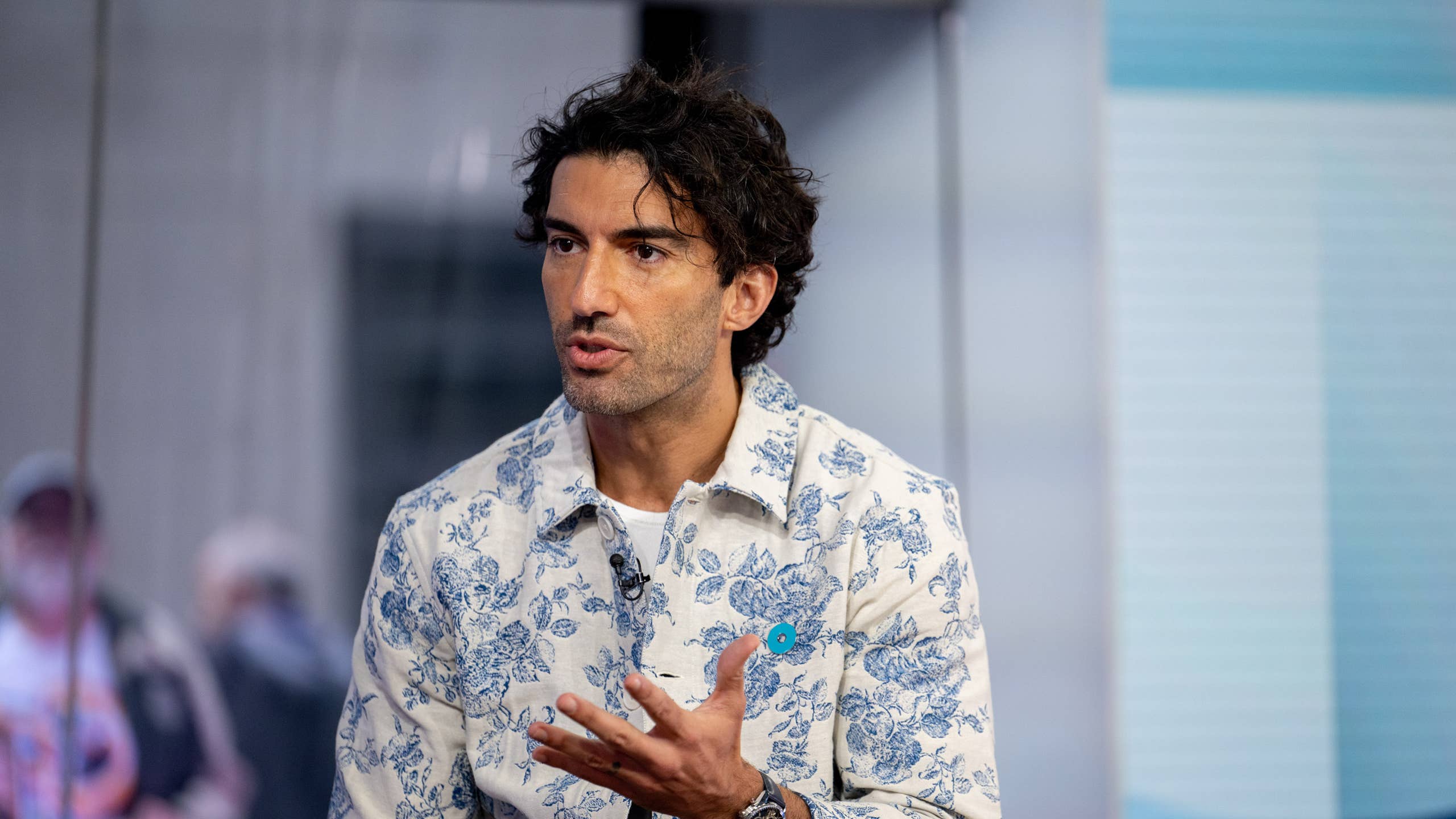2560x1440 Justin Baldoni Publicly Reveals New Clinical Diagnosis