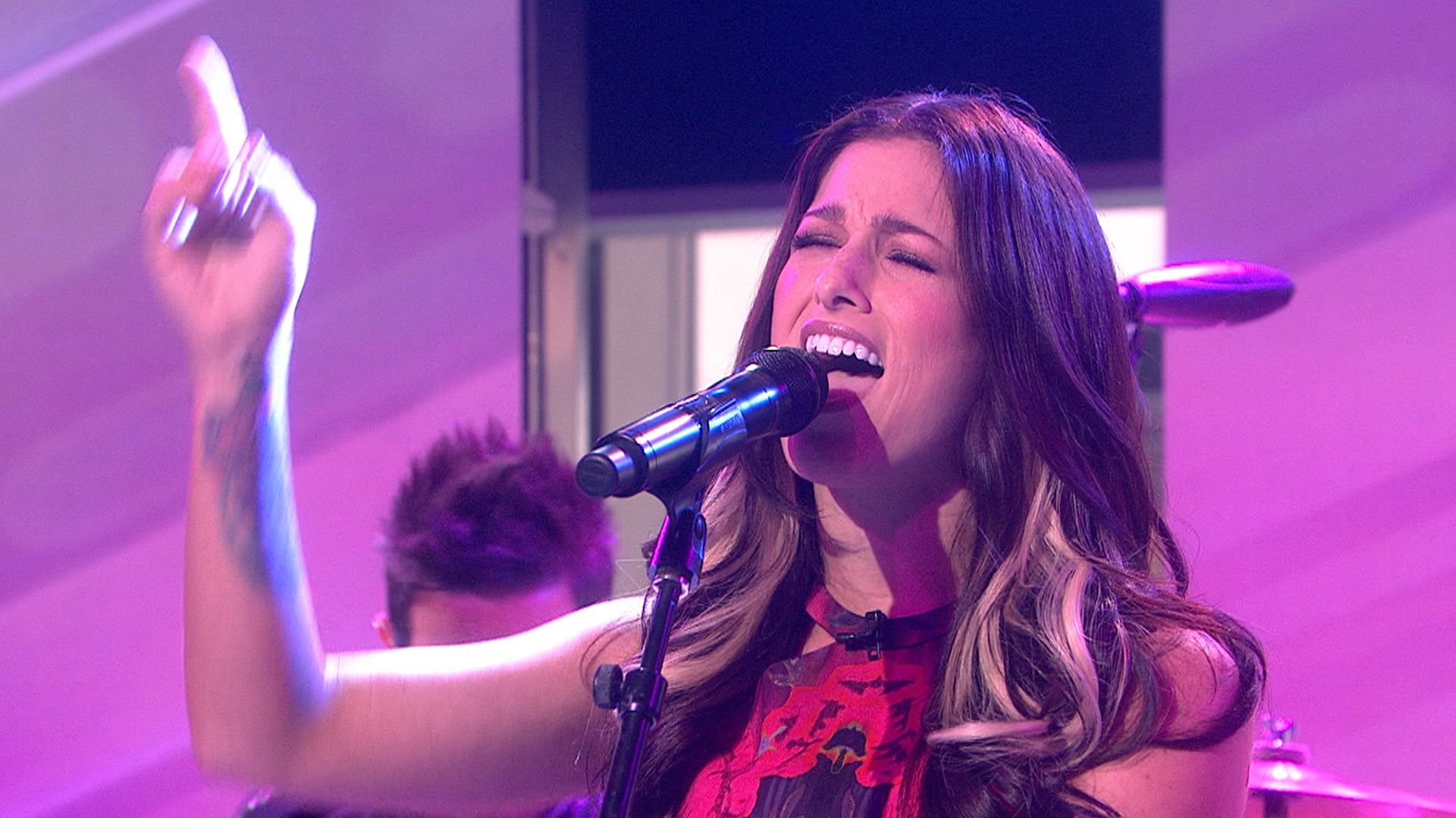 1920x1080 Voice' winner Cassadee Pope sings 'Wasting All These Tears'
